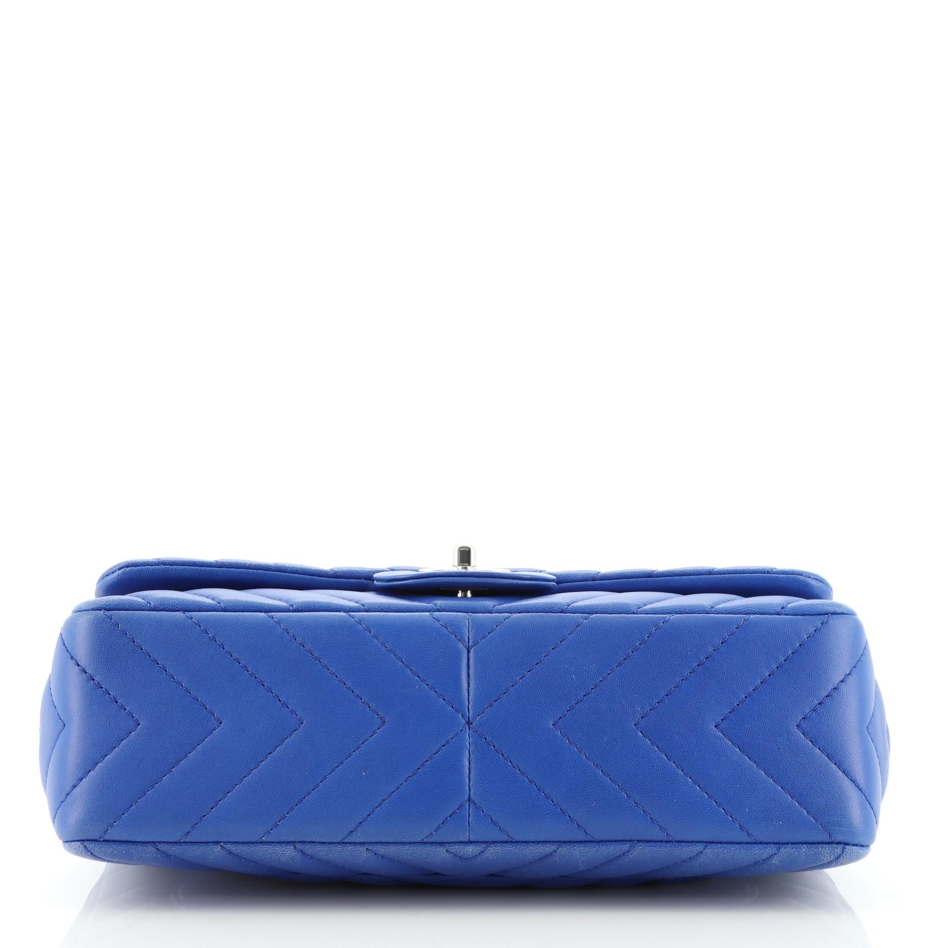 chanel medium single flap bag