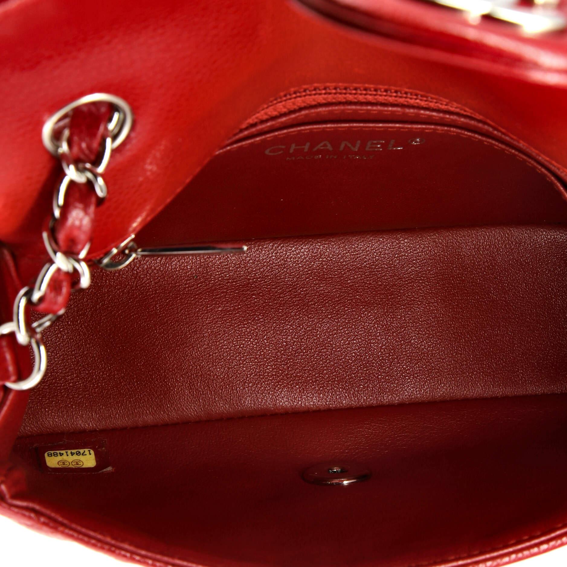 Chanel Classic Single Flap Bag Quilted Caviar Mini For Sale at 1stDibs