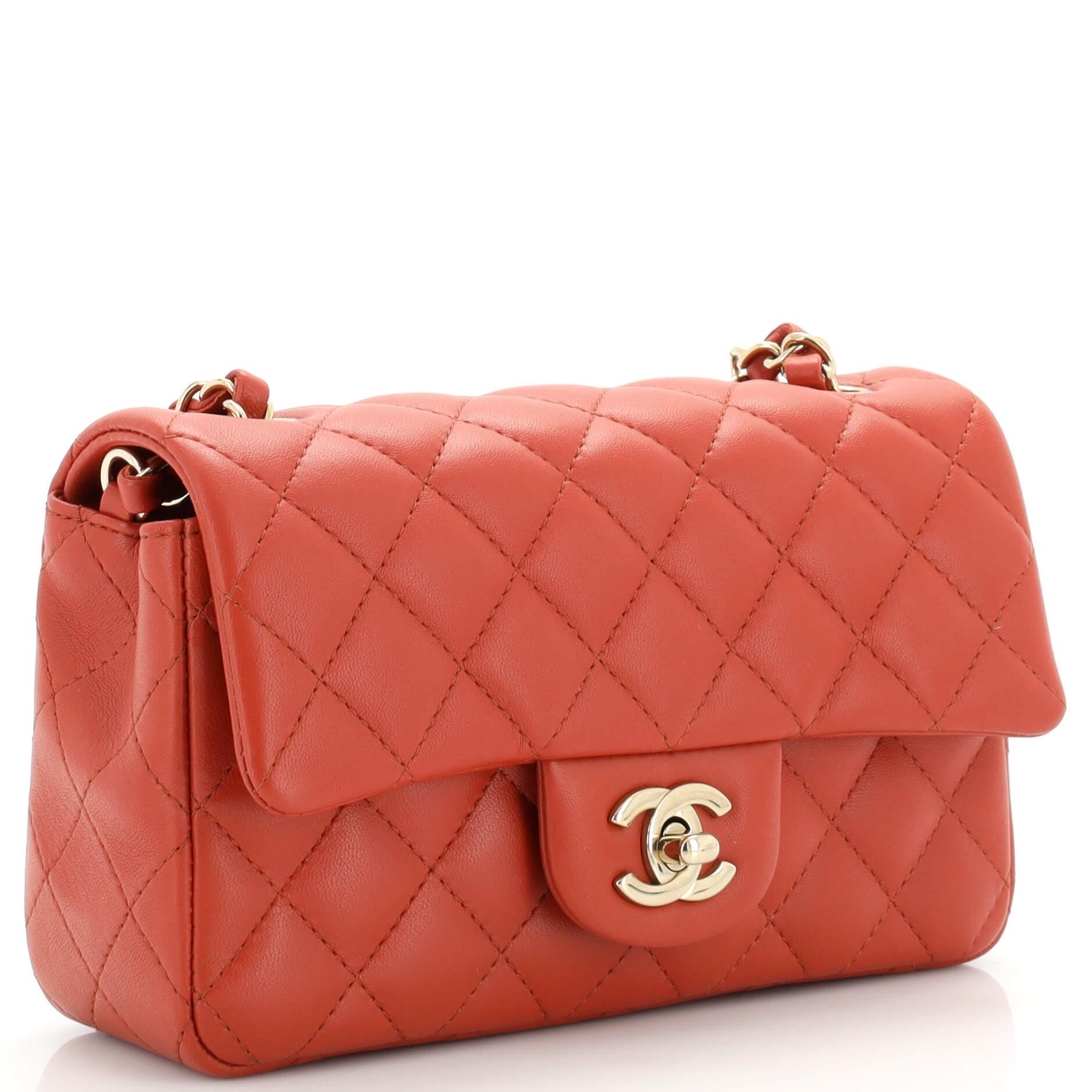 Chanel Classic Single Flap Bag Quilted Lambskin Mini In Good Condition In NY, NY