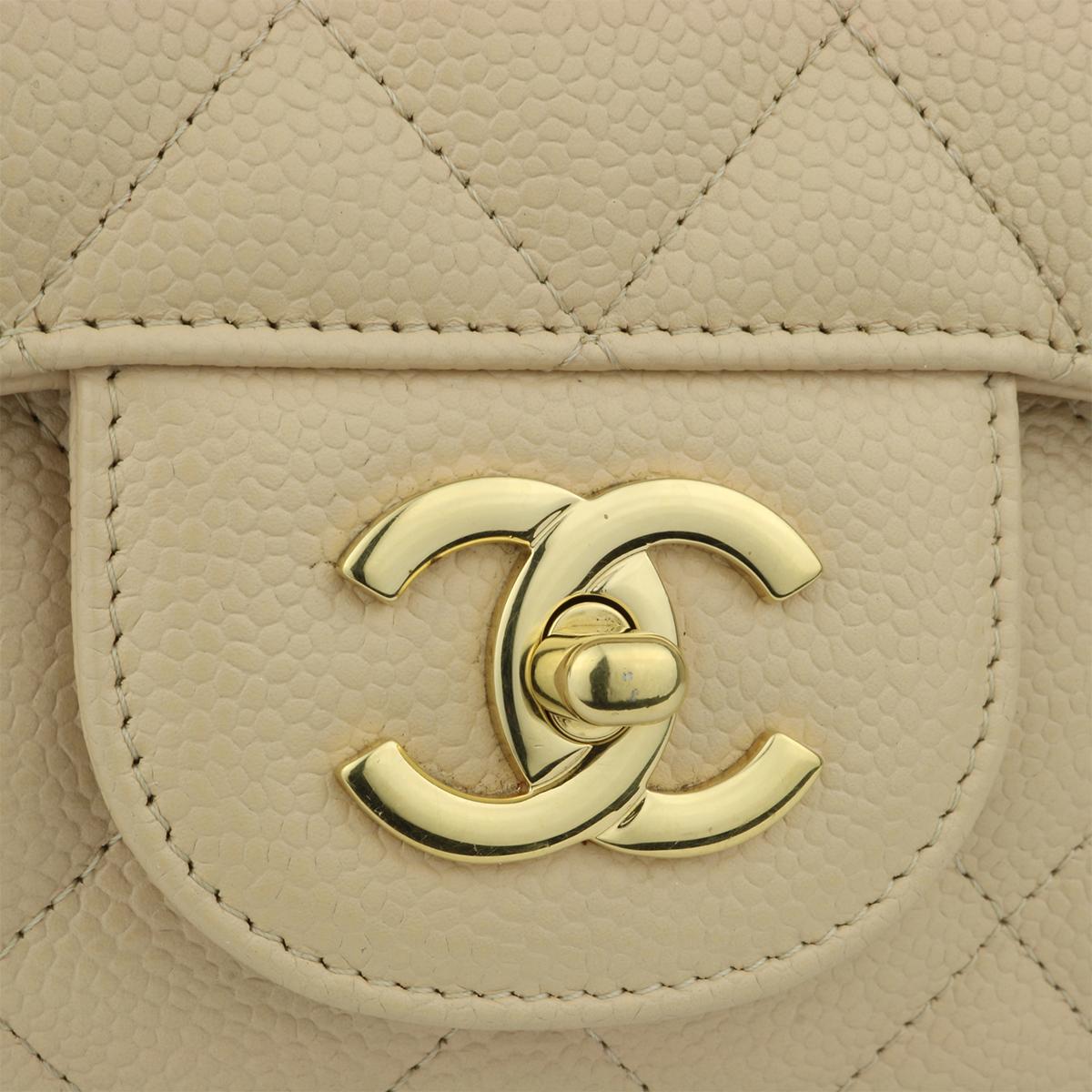 CHANEL Classic Single Flap Jumbo Bag Beige Clair Caviar with Gold Hardware 2009 In Excellent Condition In Huddersfield, GB