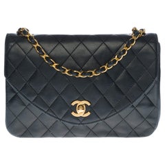 Chanel Classic Single Flap shoulder bag in Black quilted lambskin, GHW