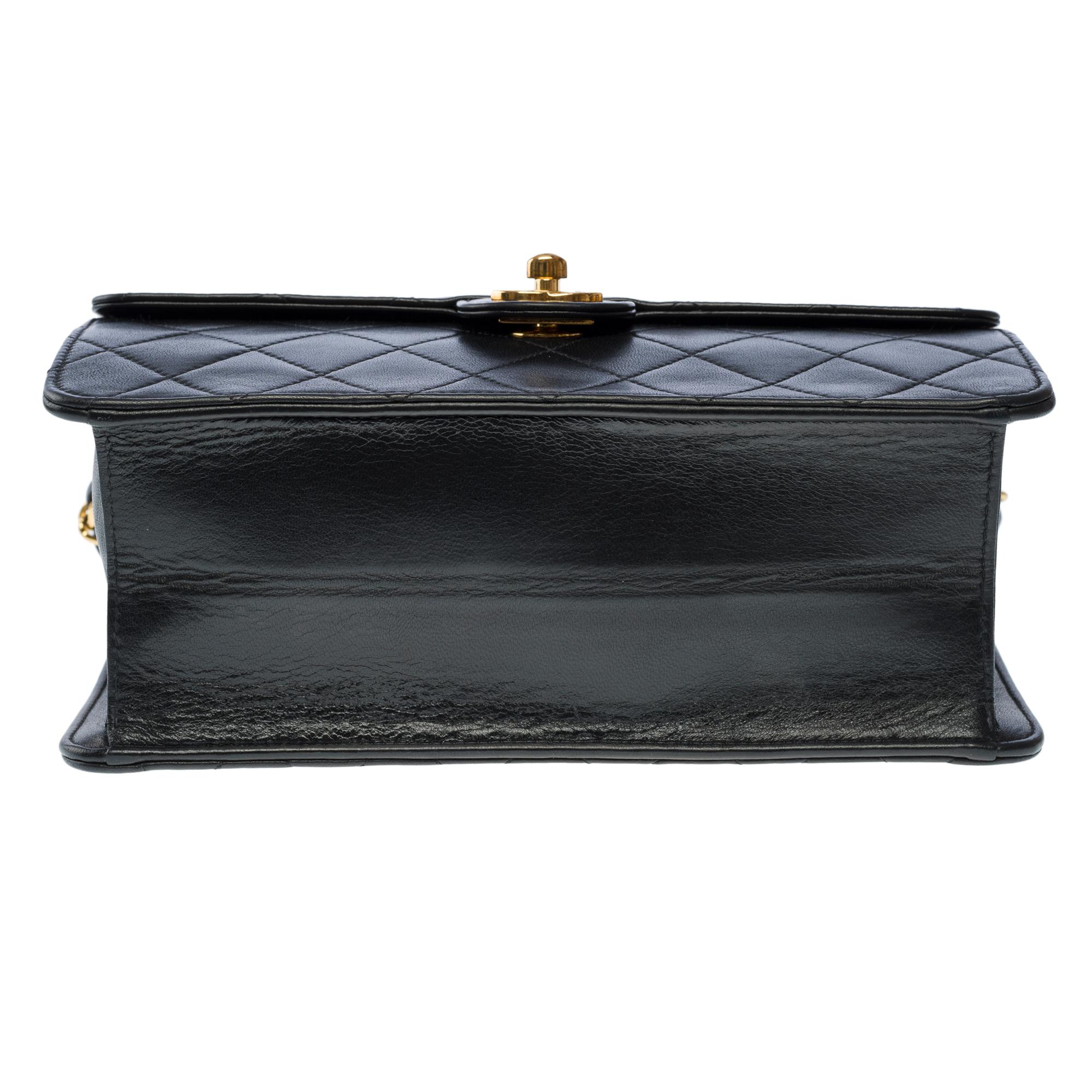 Chanel Classic single flap shoulder bag in black quilted lambskin leather , GHW 6
