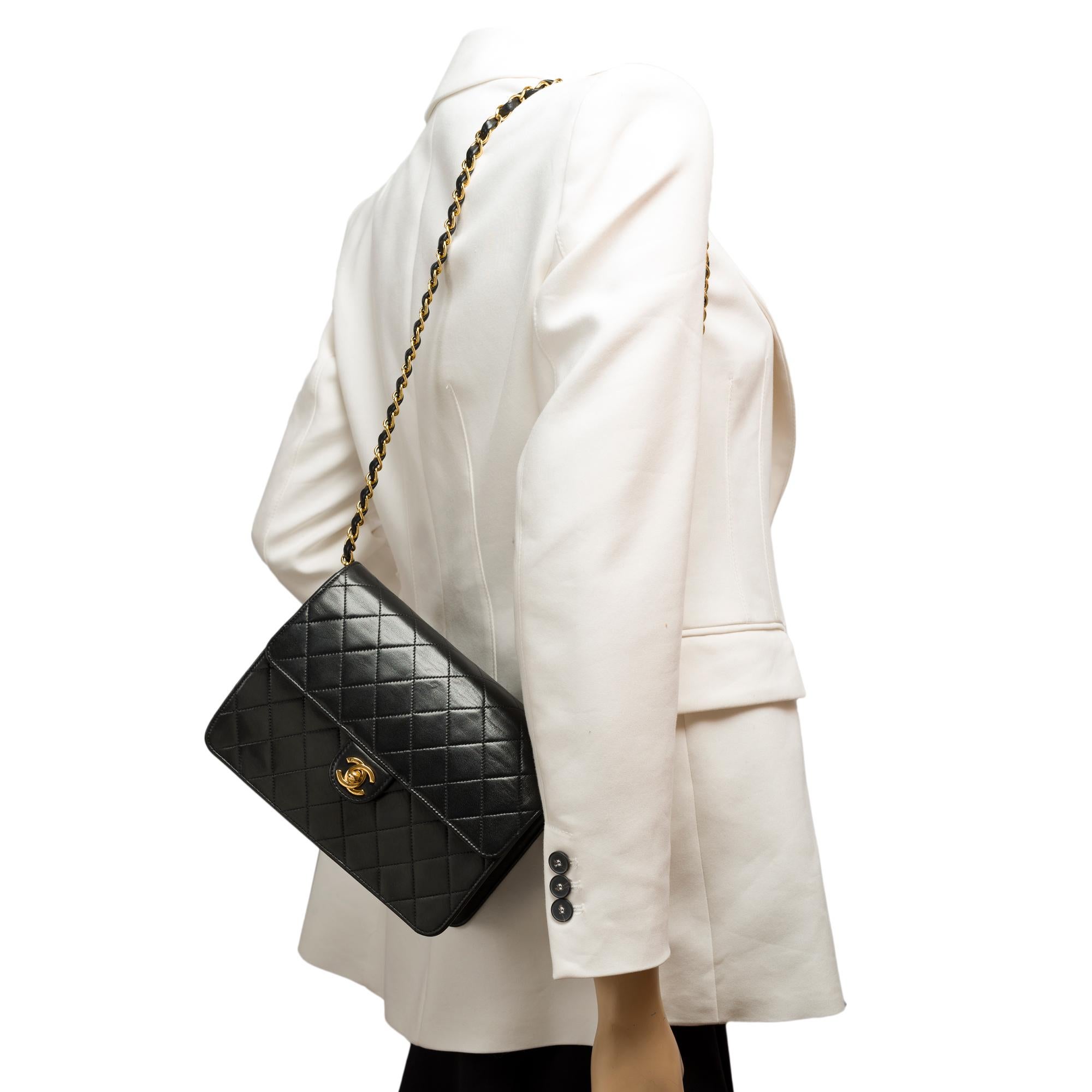 Chanel Classic single flap shoulder bag in black quilted lambskin leather , GHW 8