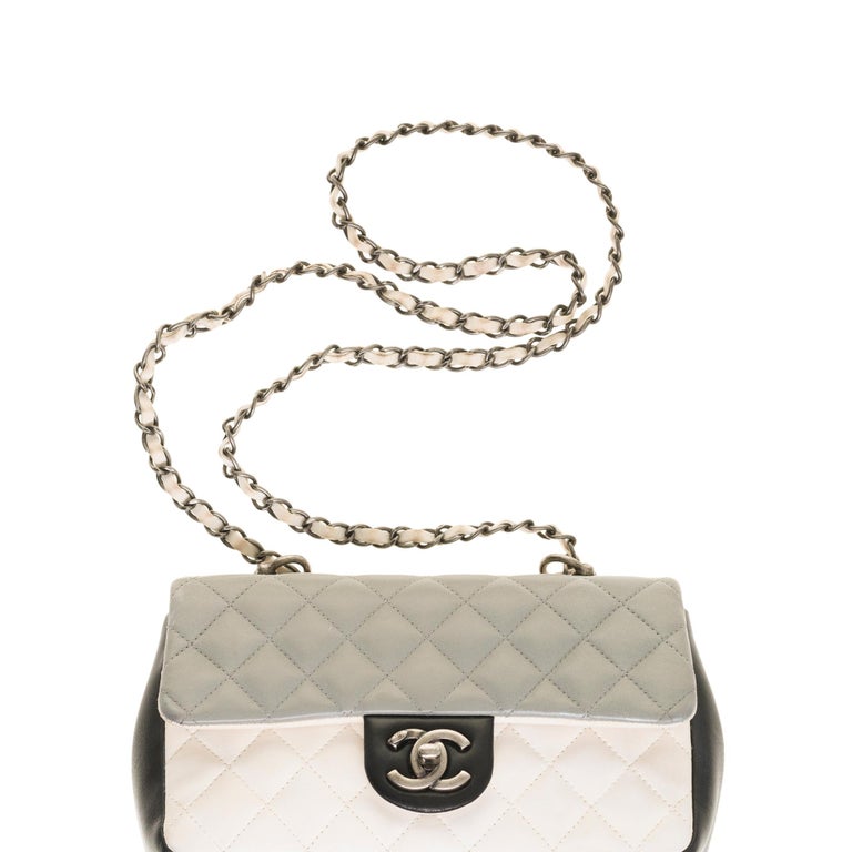 Chanel Classic single Flap shoulder bag in grey/black/white quilted lambskin,SHW 3