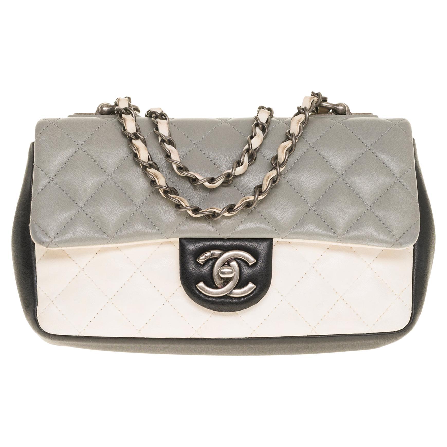 Chanel Classic single Flap shoulder bag in grey/black/white quilted lambskin,SHW