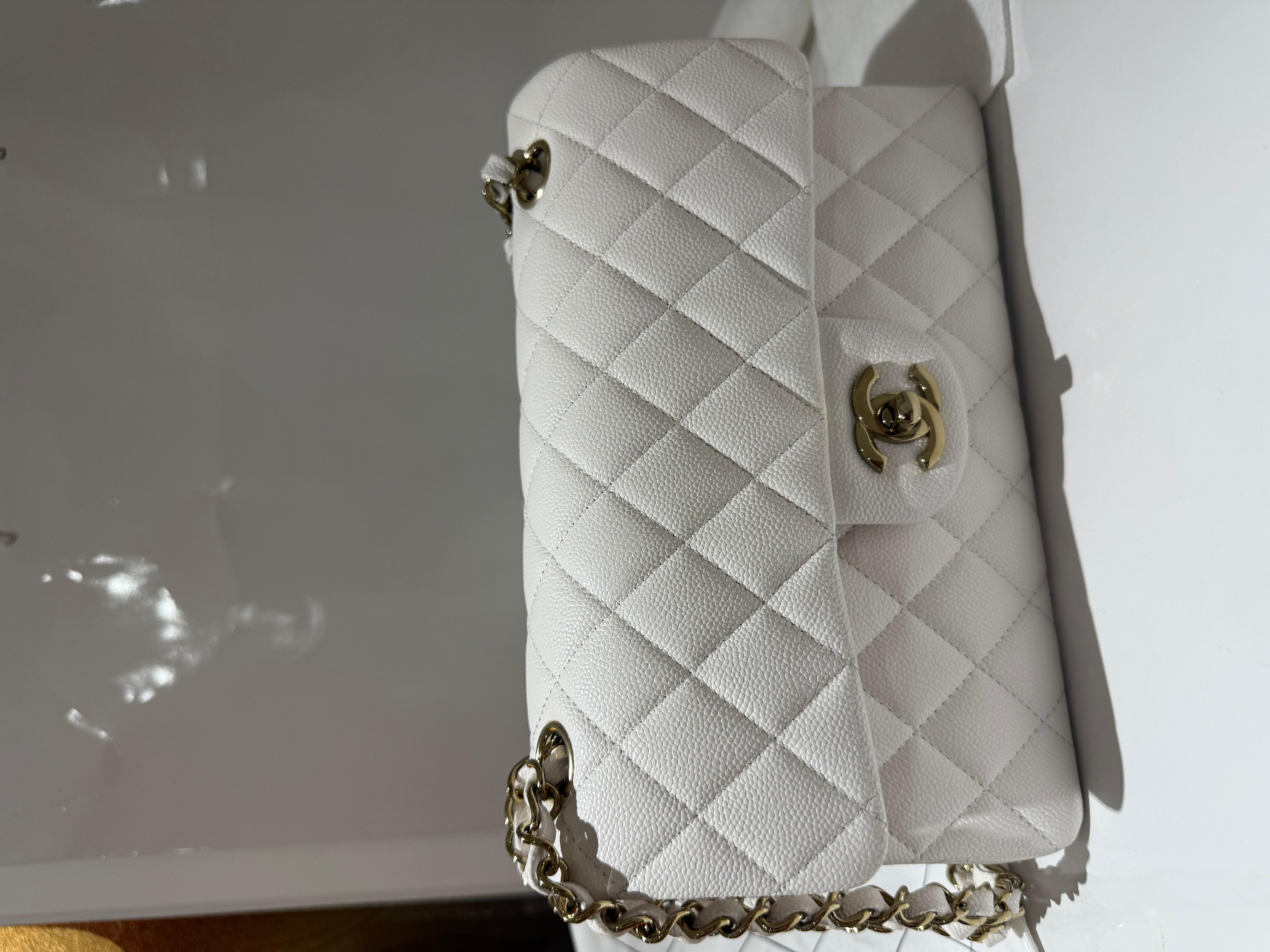 Chanel Classic - Petit sac à double rabat en caviar blanc LGHW en vente 5