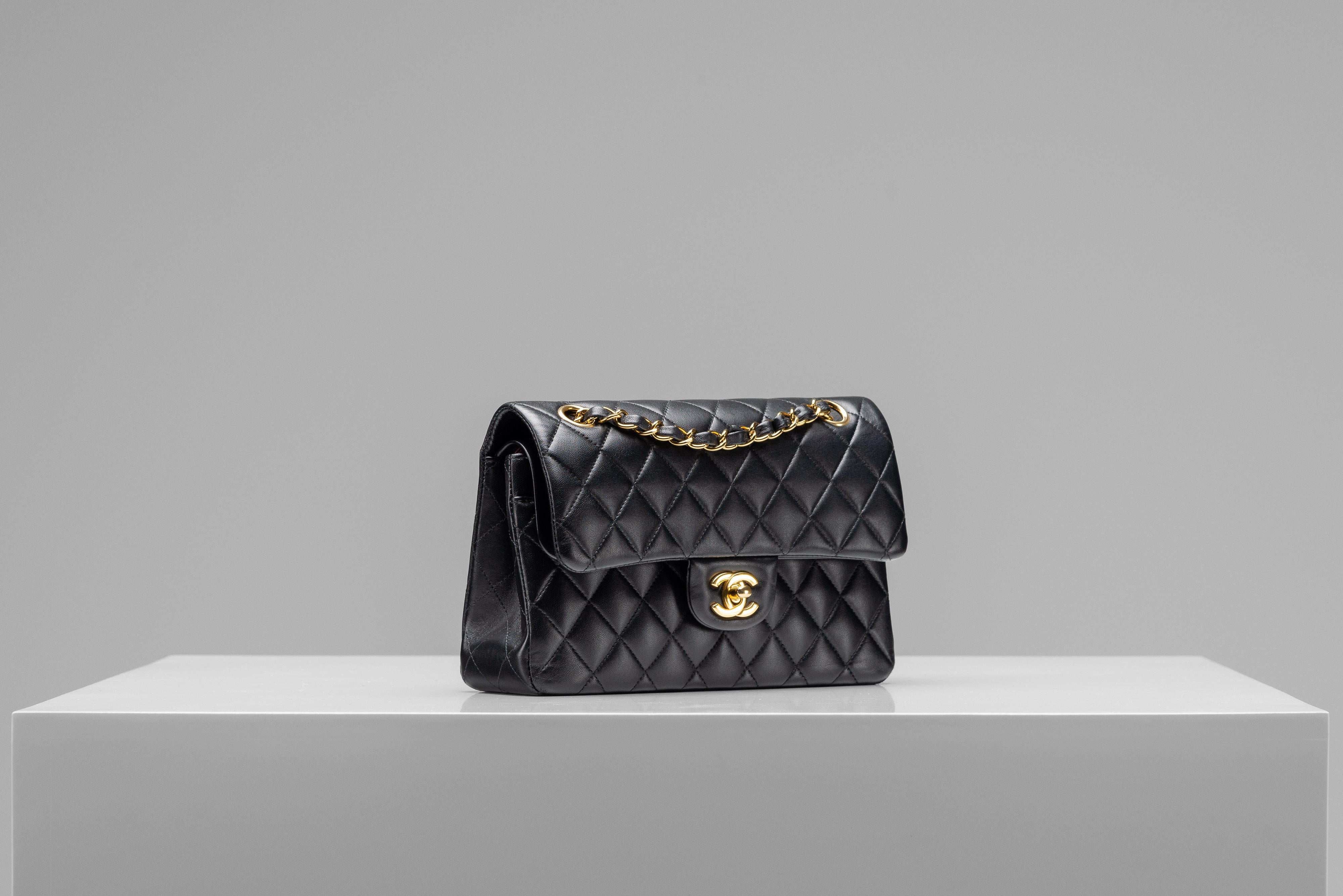 Chanel Classic Small Lambskin as new from 2022 7