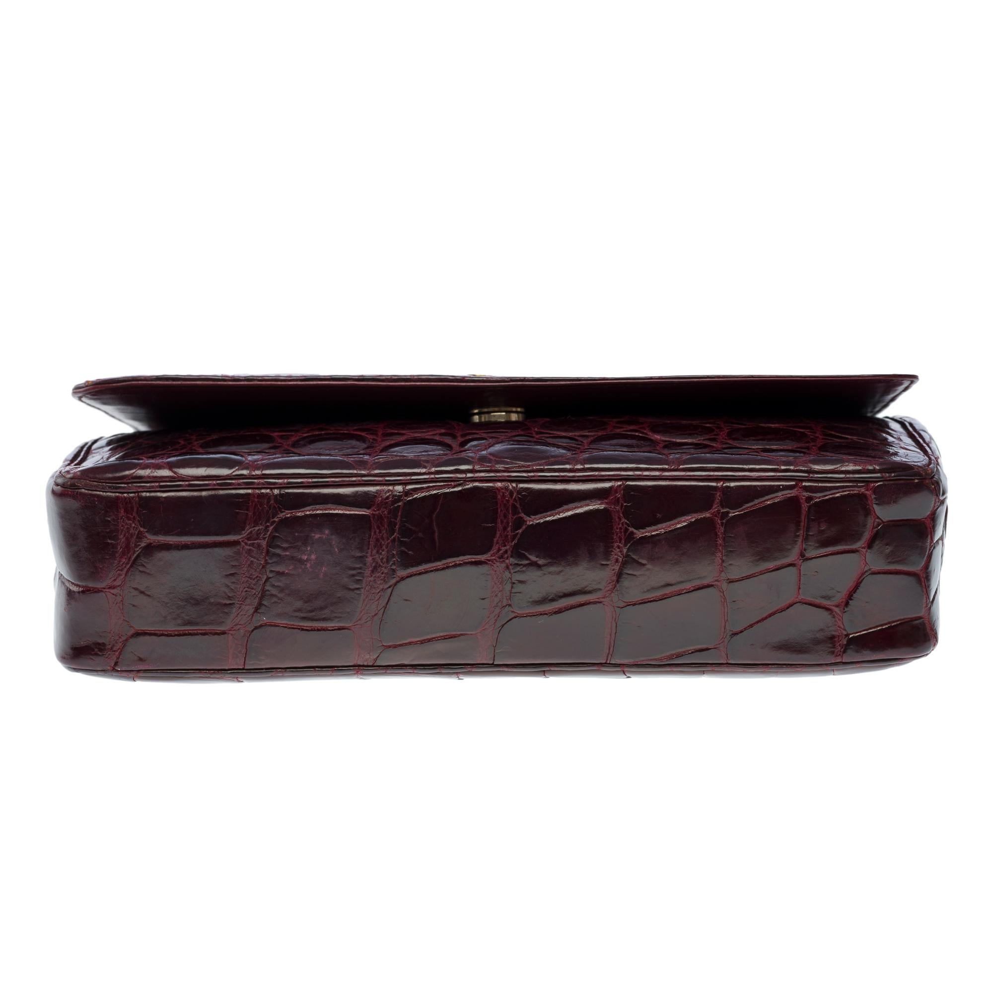 Chanel Classic shoulder flap bag in Mississippiensis burgundy  leather , GHW 7