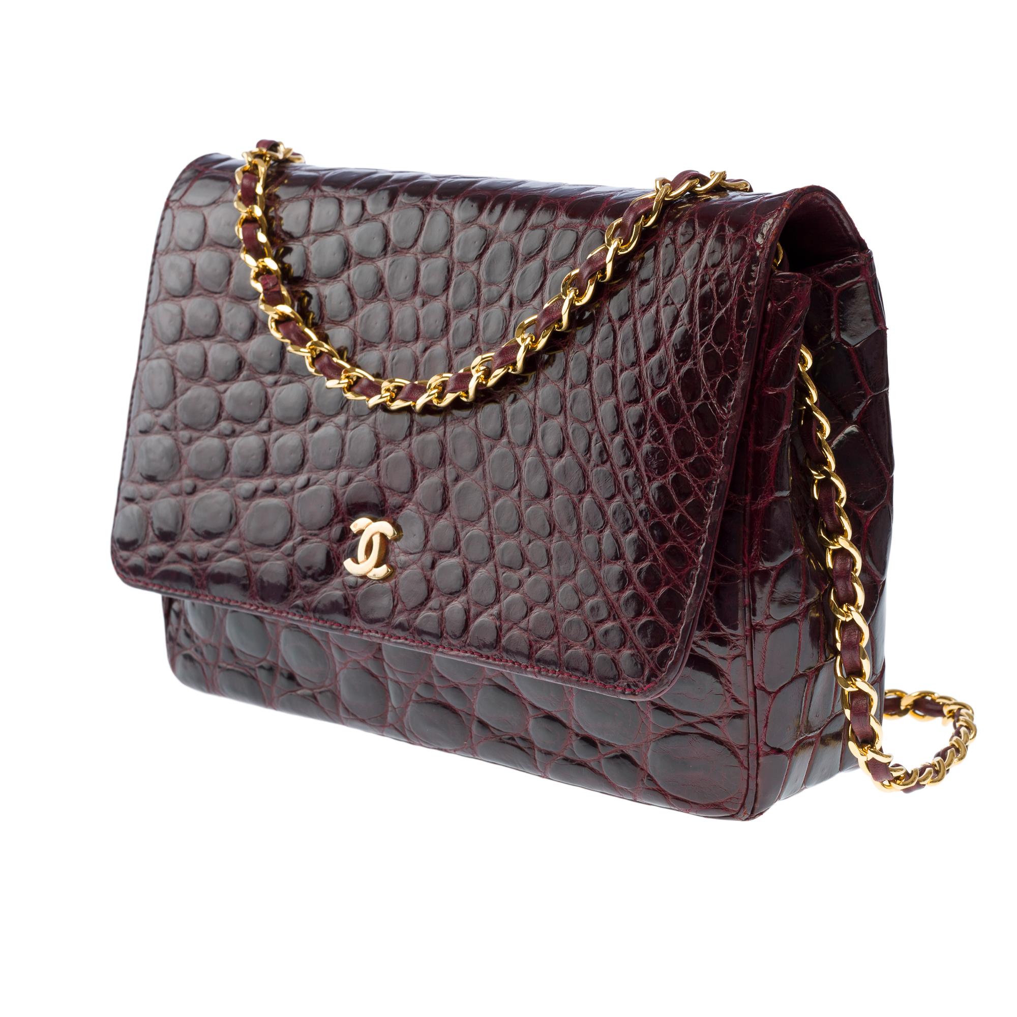 Chanel Classic shoulder flap bag in Mississippiensis burgundy  leather , GHW 2
