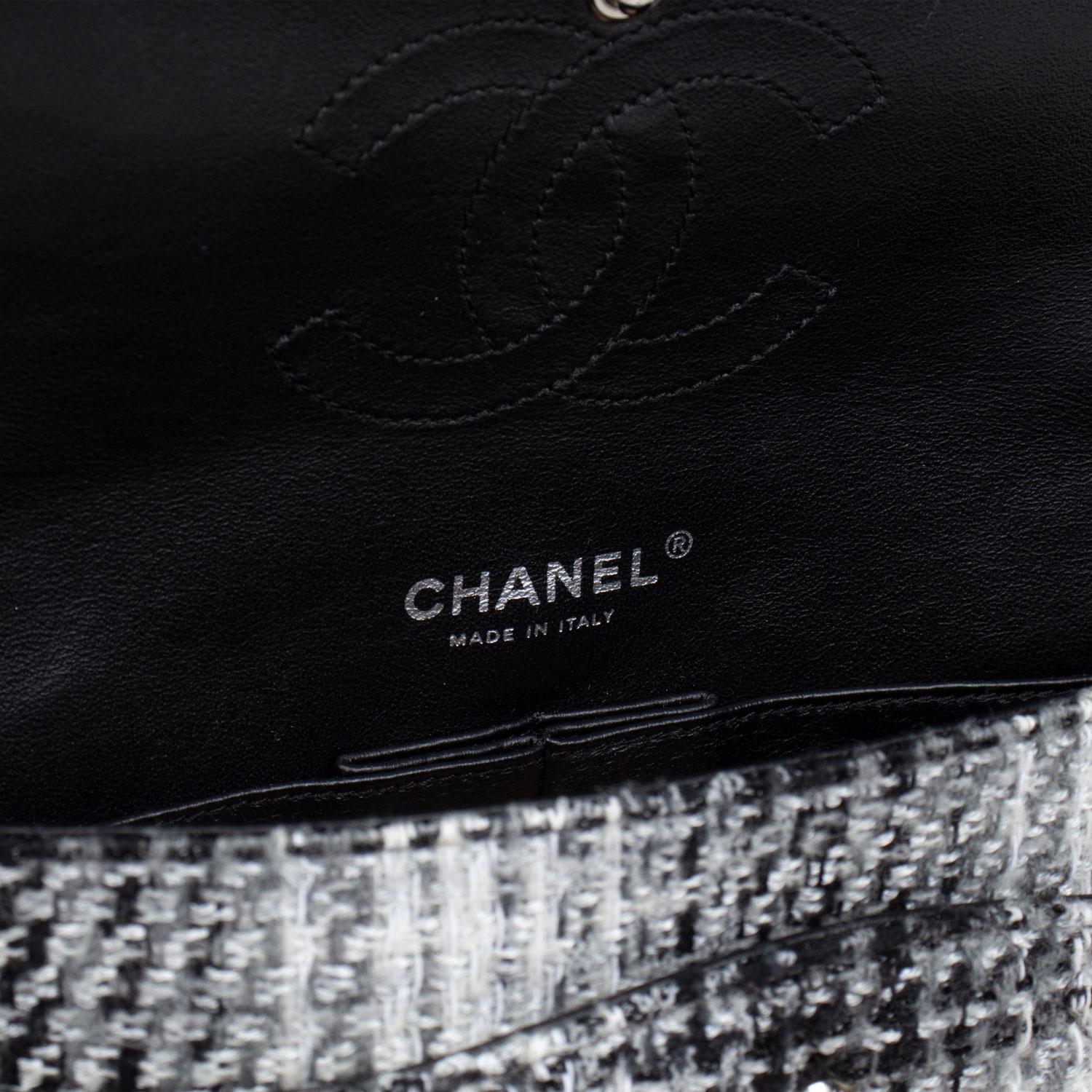 Chanel Classic Tweed Medium Double Flap Bag For Sale 4