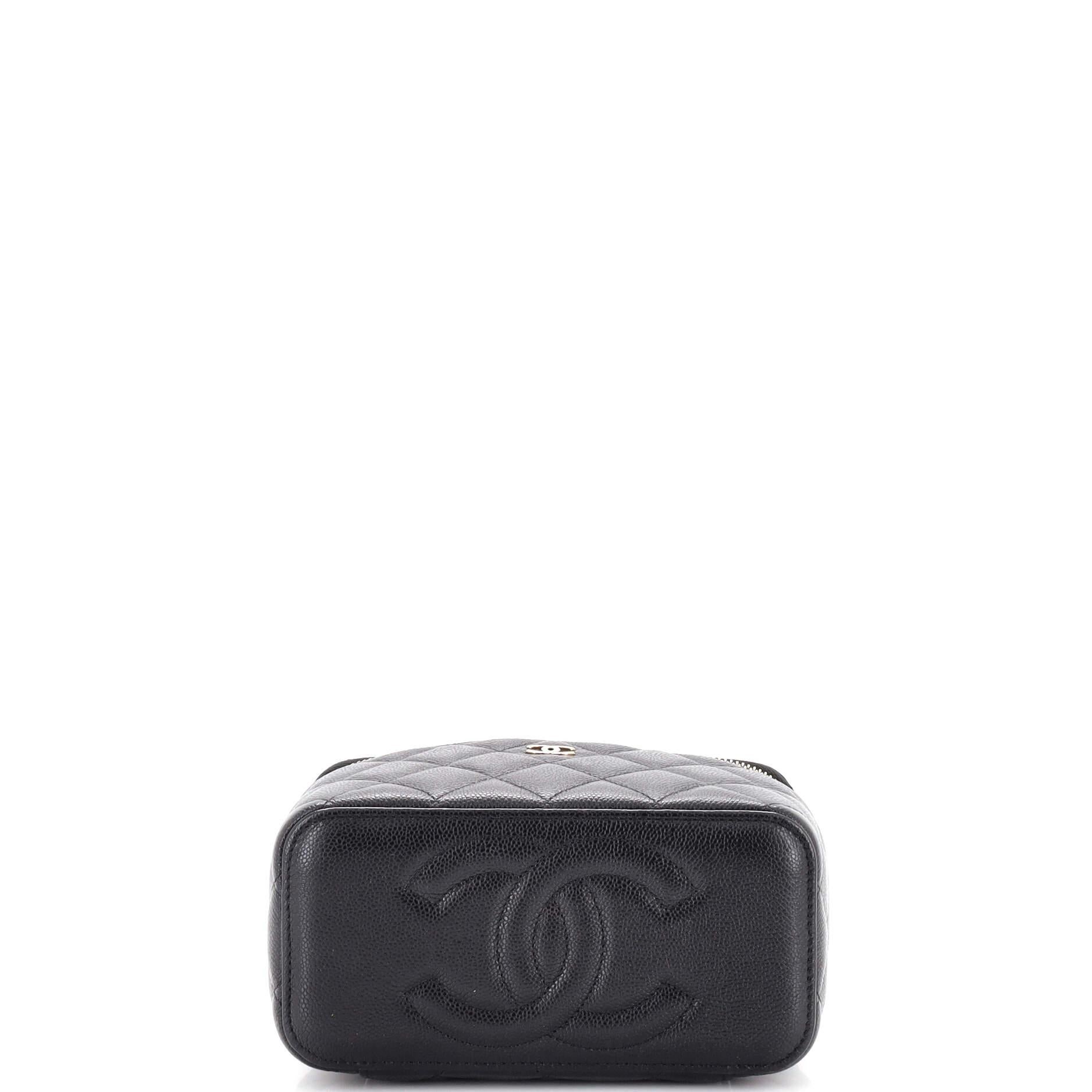Women's Chanel Classic Vanity Case with Chain Quilted Caviar Small For Sale