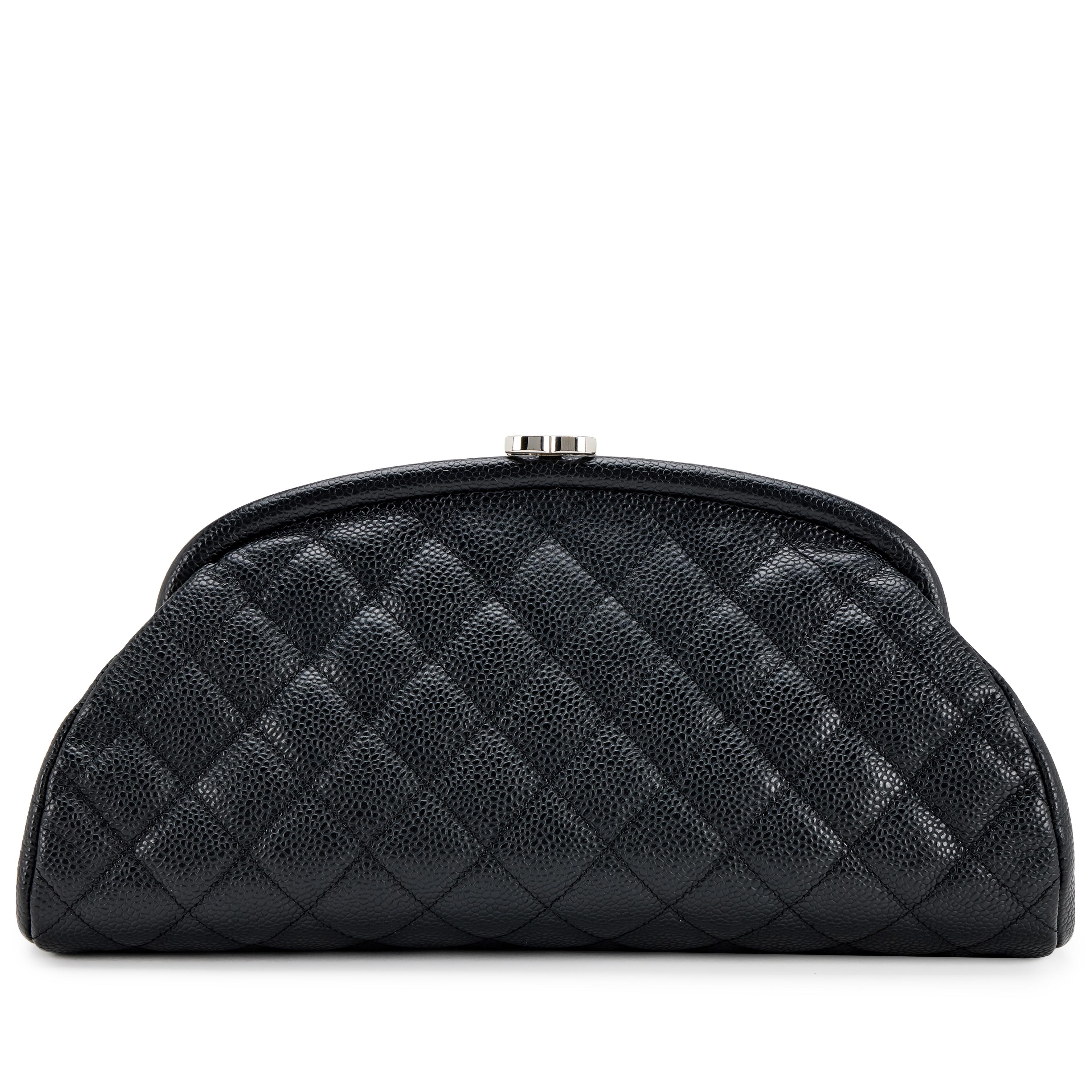 Women's or Men's Chanel Classic Vintage Caviar CC Black Diamond Quilted Timeless Clutch Bag For Sale