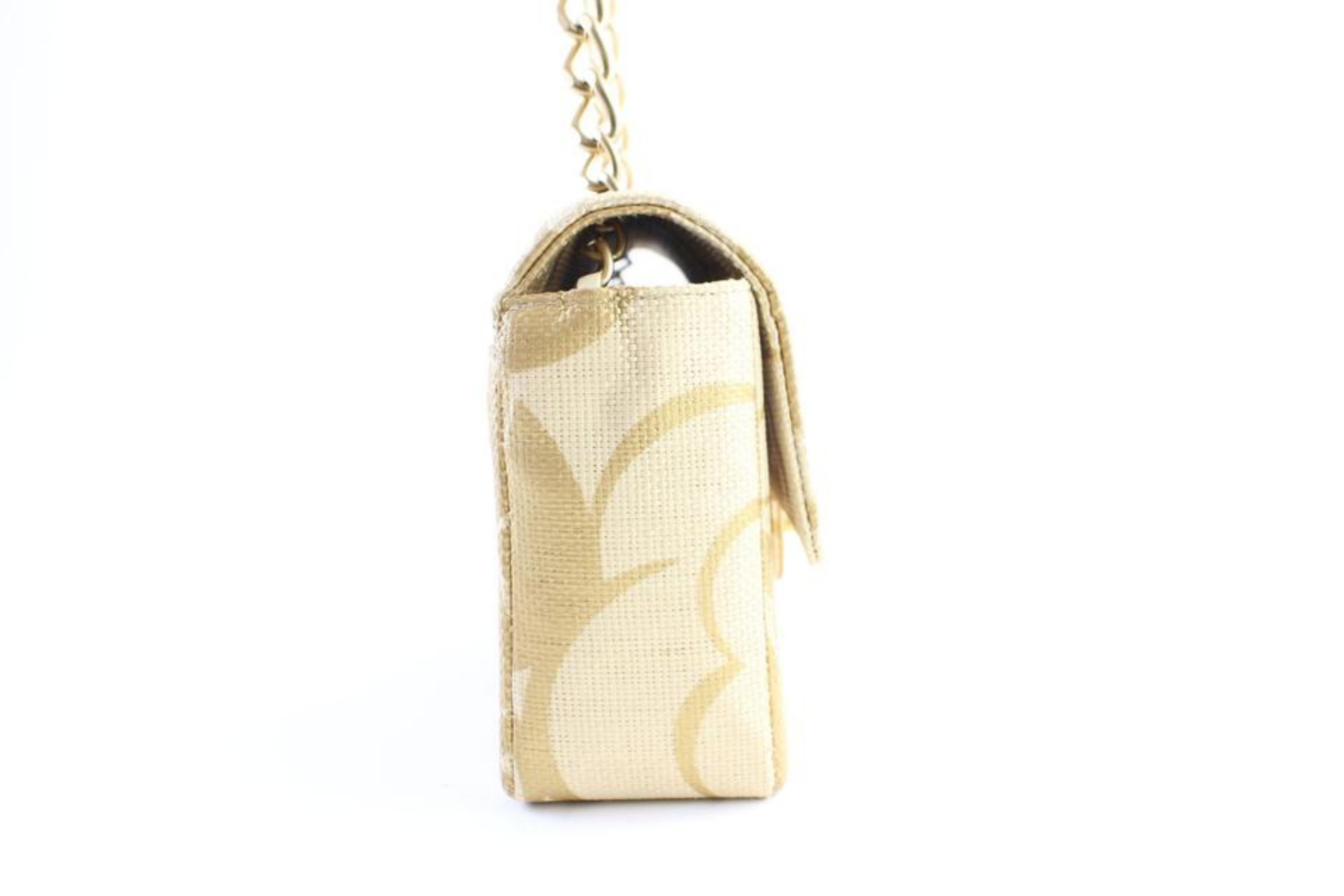 Chanel Classic Woven Camellia 5cr0417 Natural X Gold Raffia Straw Shoulder Bag For Sale 4