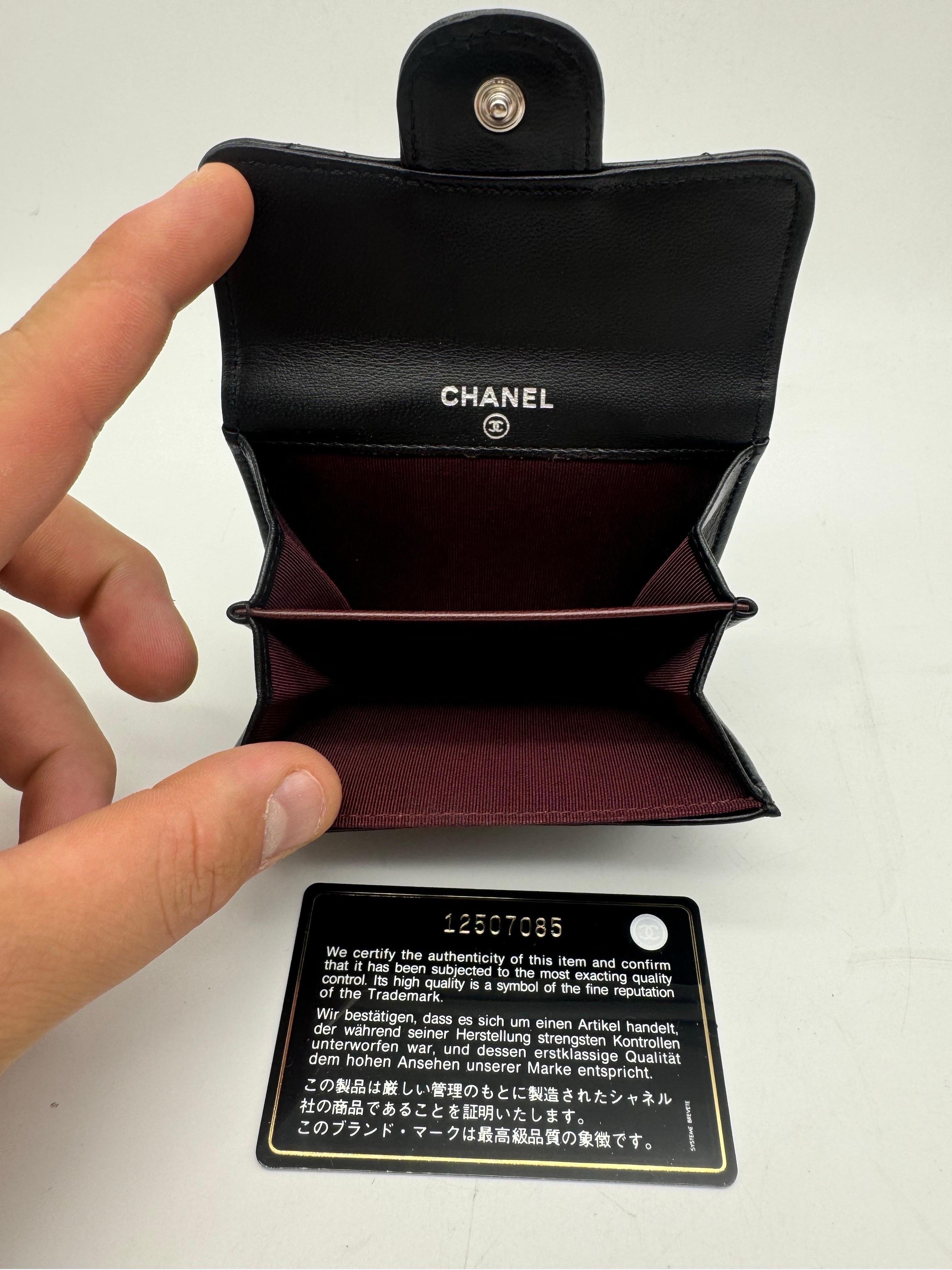 Chanel Classique CC Etui Pelle d'Agnello in vendita 2