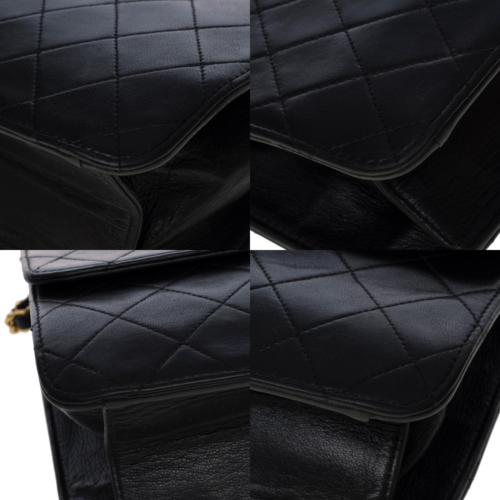 Chanel Classique flap bag bag in black quilted leather, GHW For Sale 4