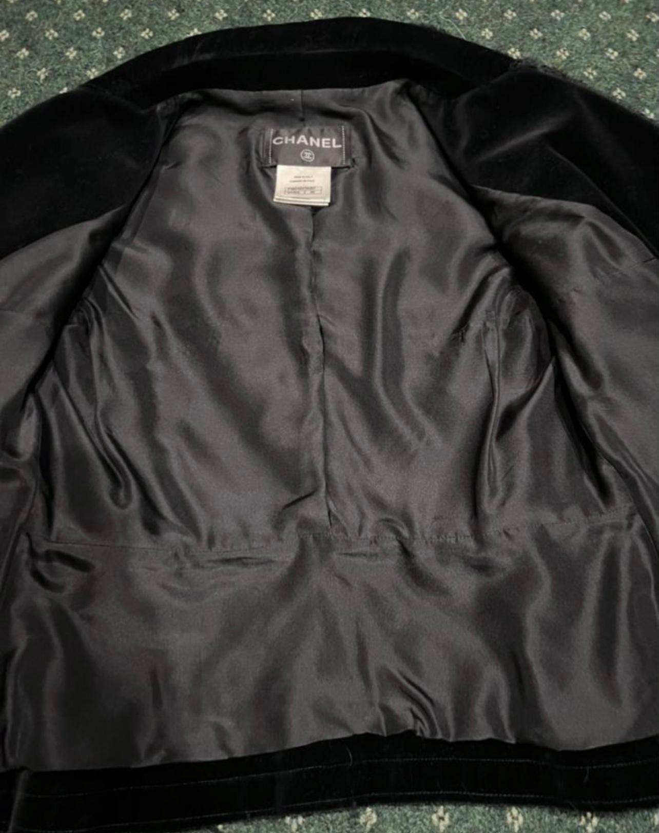 Chanel Claudia Schiffer CC Patch Black Jacket 5