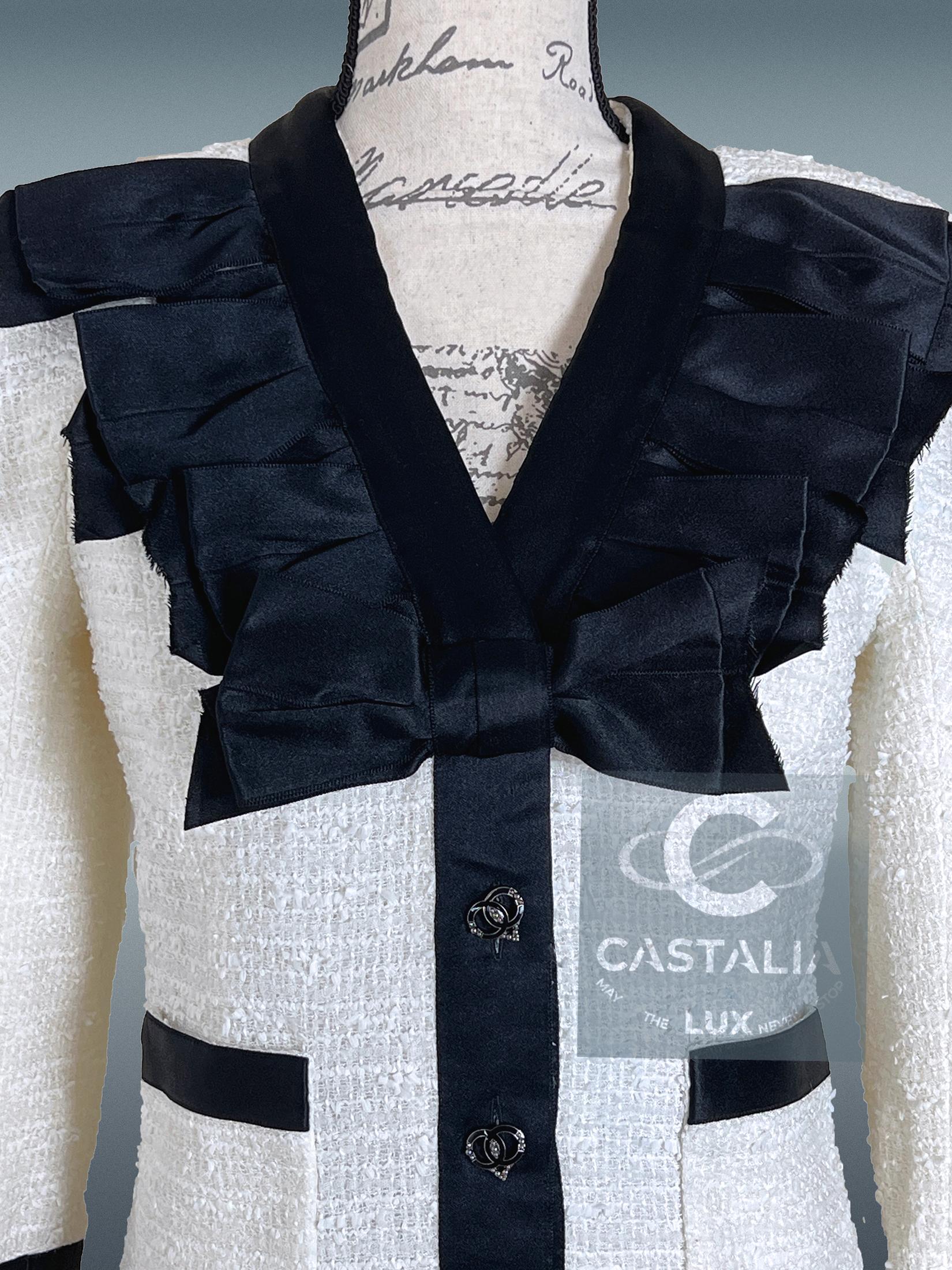 CHANEL Claudia Schiffers Paris / Miami Robe Icone 34 FR en vente 3