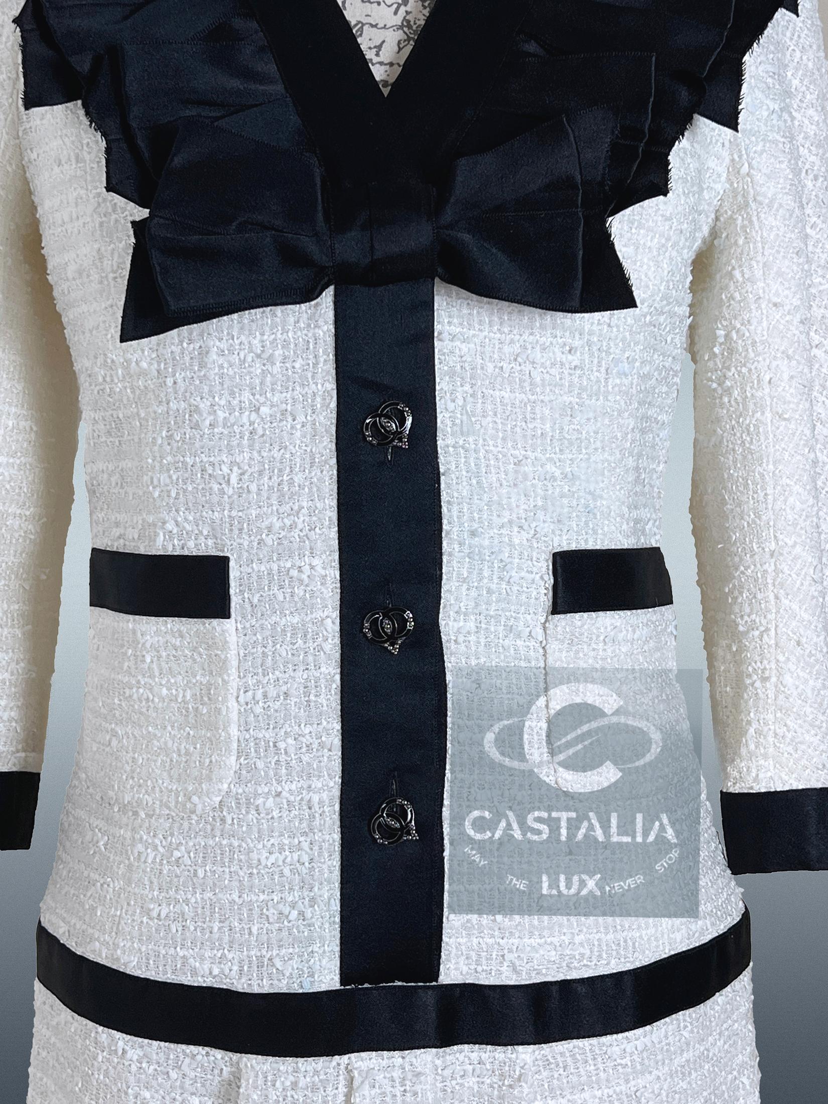 CHANEL Claudia Schiffers Paris / Miami Robe Icone 34 FR en vente 4