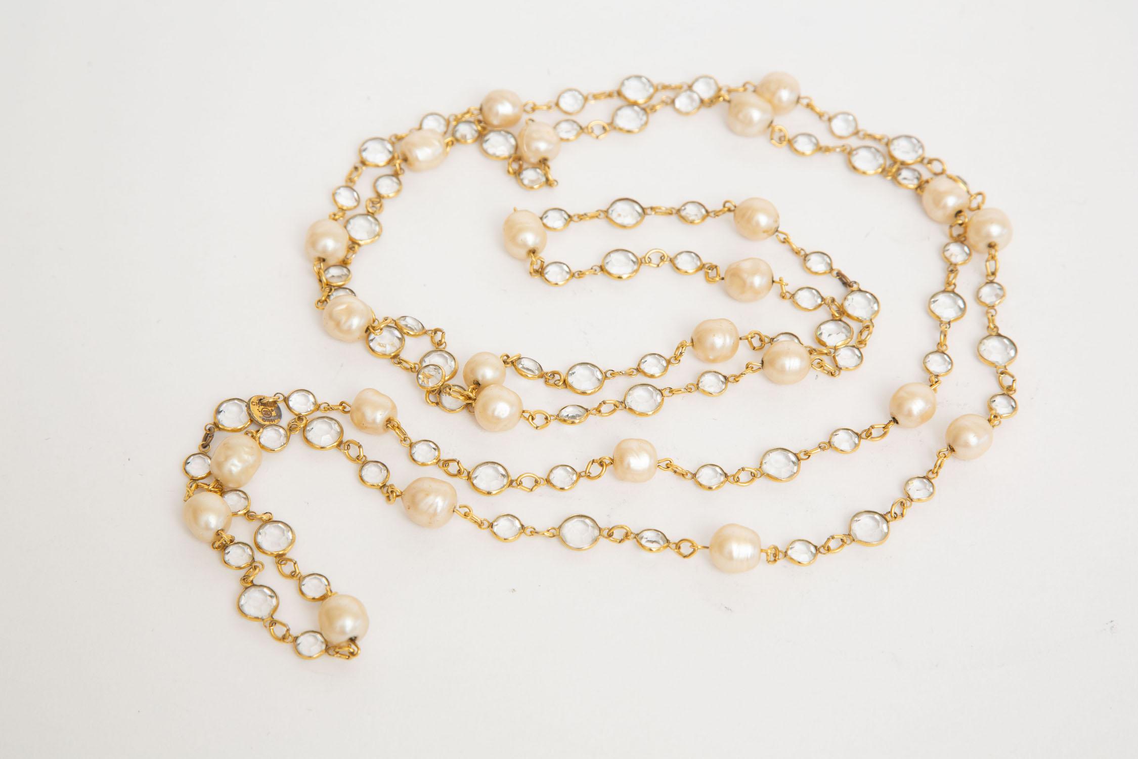 chanel faux pearl necklace