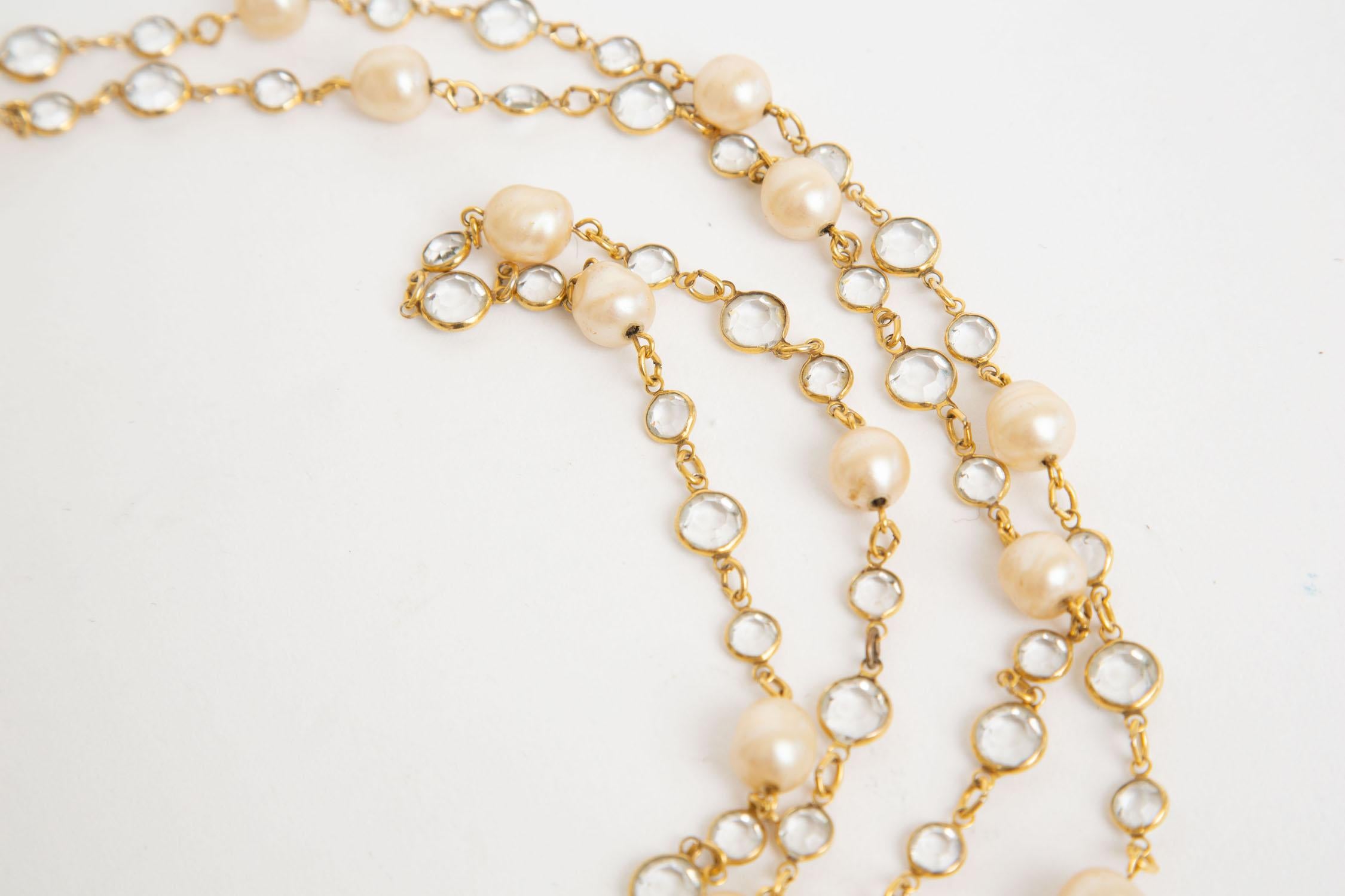 Modern Chanel Vintage Clear Beveled Crystal and Faux Pearl Sautoir Link Necklace  For Sale