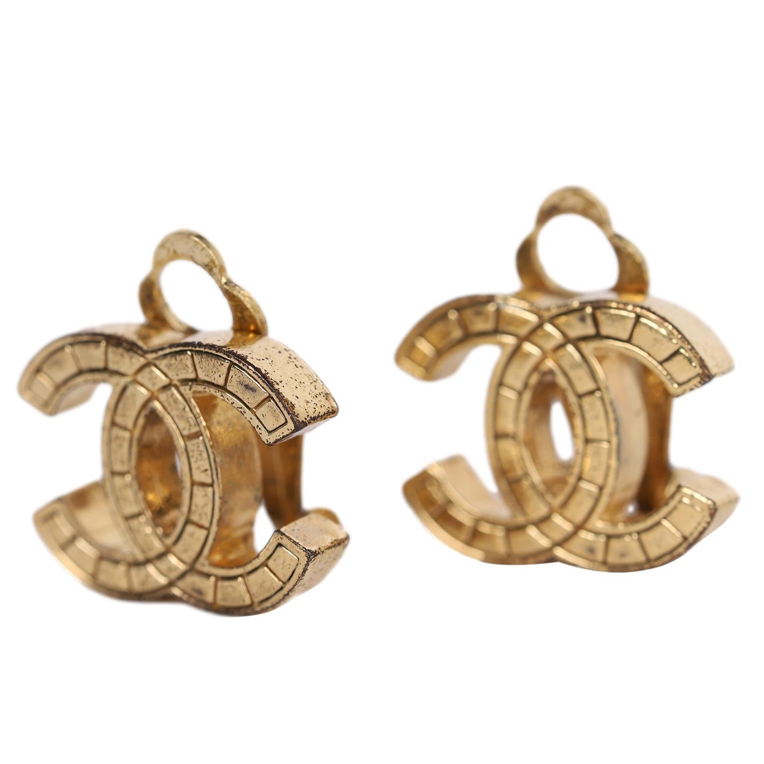 Contemporary Chanel Clip On CC Earrings Gold Vintage For Sale