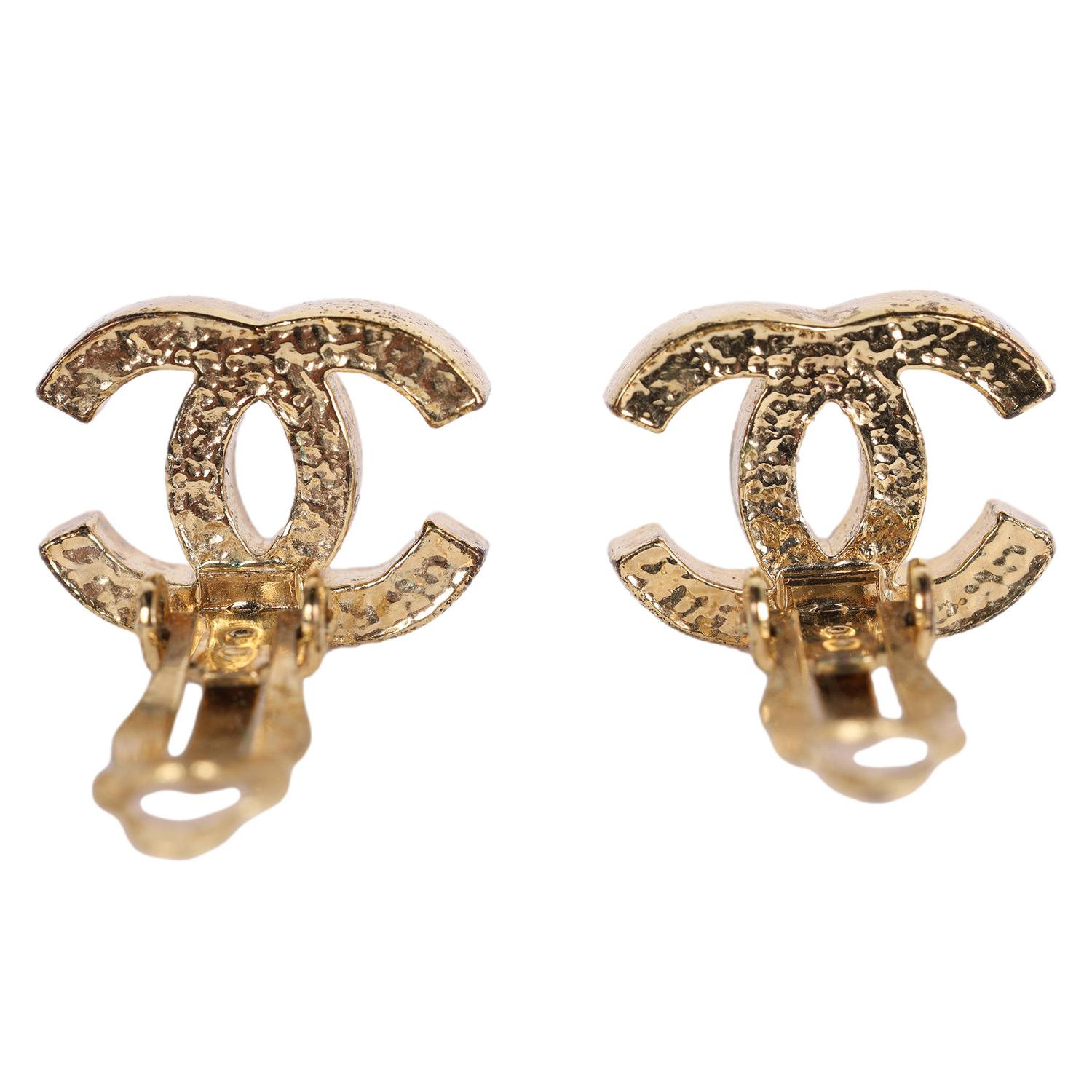 Chanel Clip On CC Earrings Gold Vintage For Sale 3