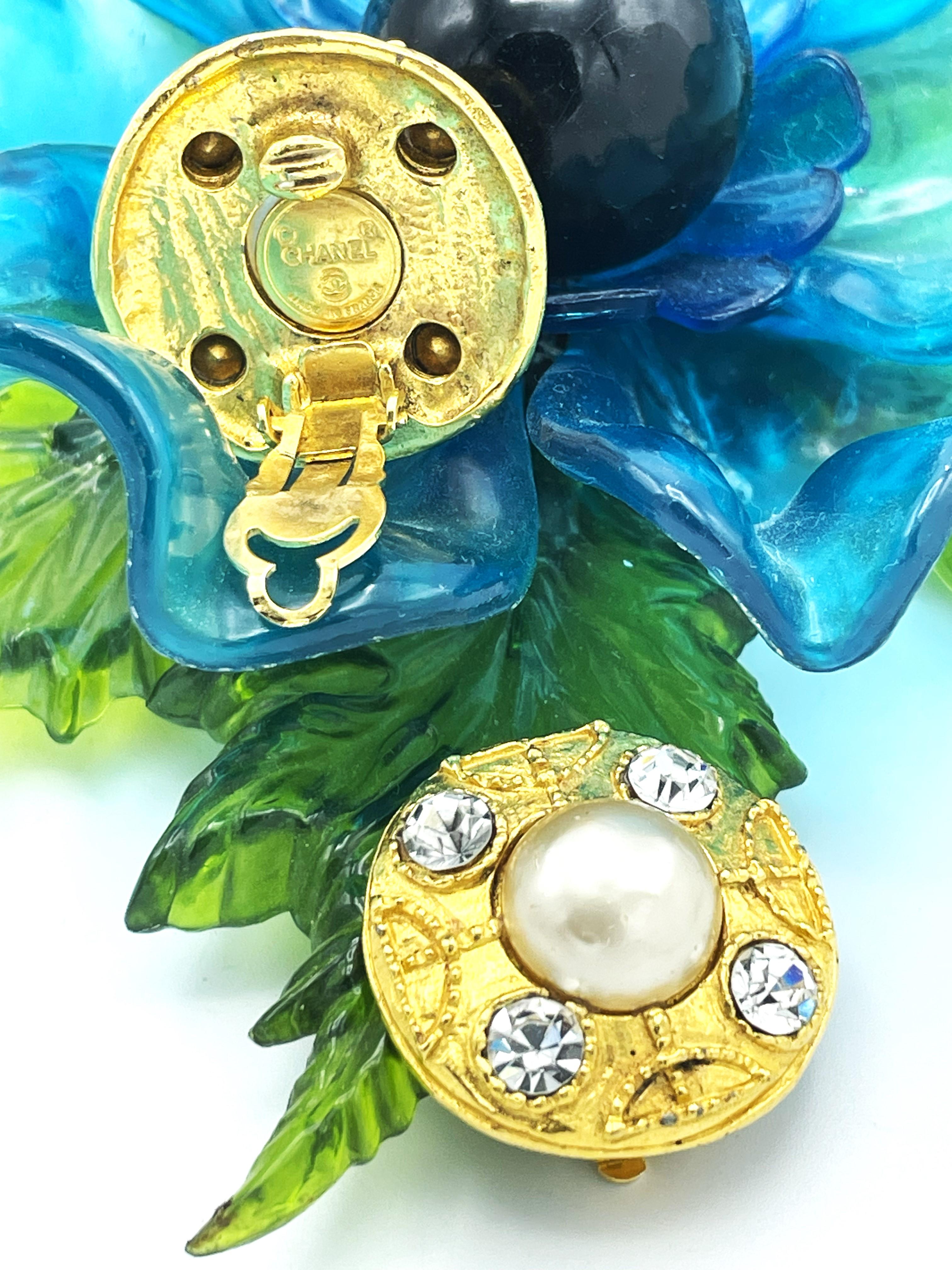 CHANEL CLIP-ON EARRING, früher seltener Ohrclip aus den 1970/80er Jahren, 24 Karat vergoldet im Zustand „Gut“ im Angebot in Stuttgart, DE