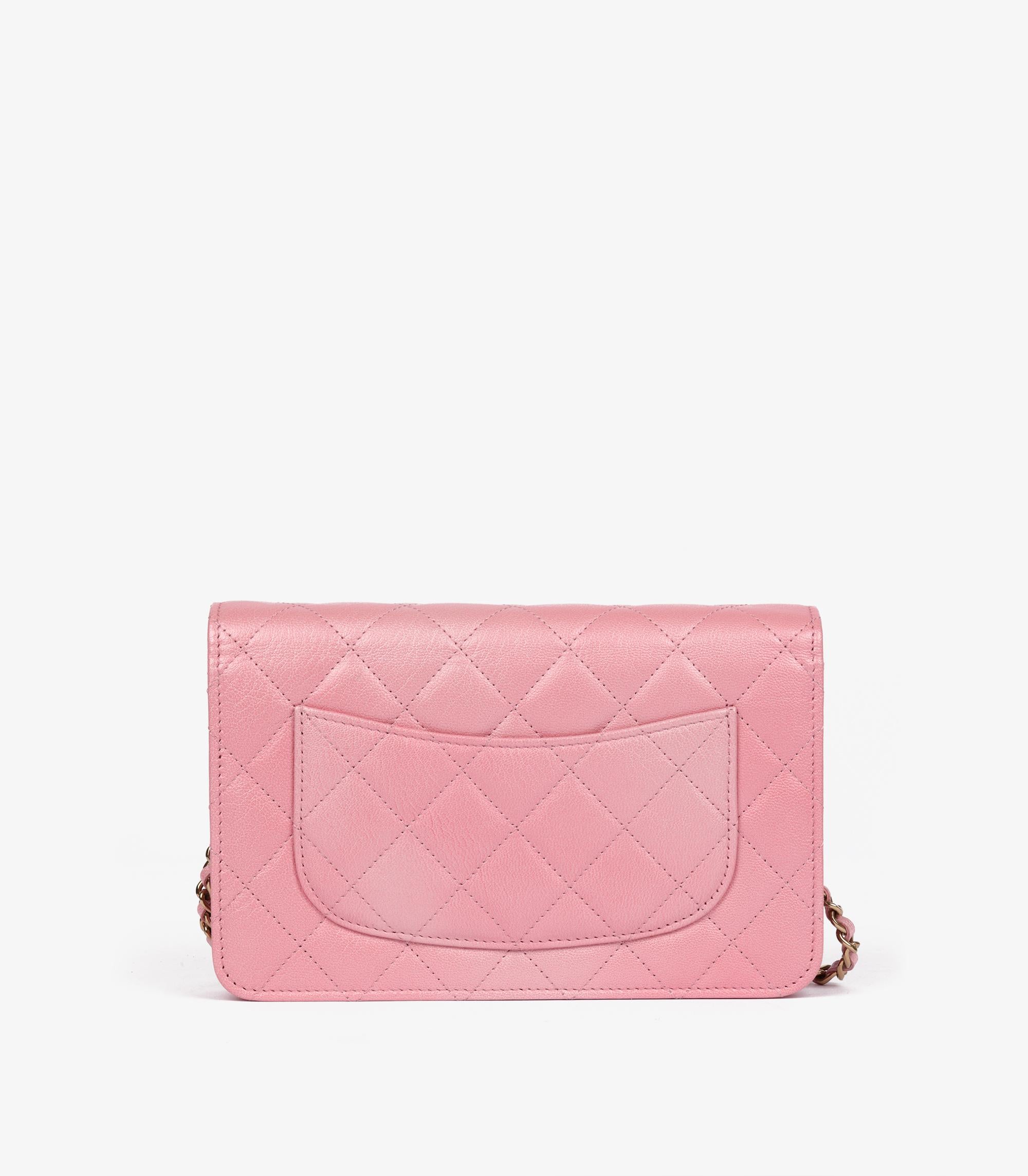 da uomo o donna Chanel Rosa Nuvoloso Iridescente Trapuntato in Pelle di Capra Portafoglio a Portafoglio WOC
