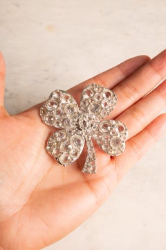 Chanel 'clover' brooch by Karl Lagerfeld Cruise 2005