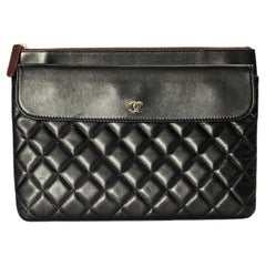 Chanel Clutch CC Gesteppt Schwarz