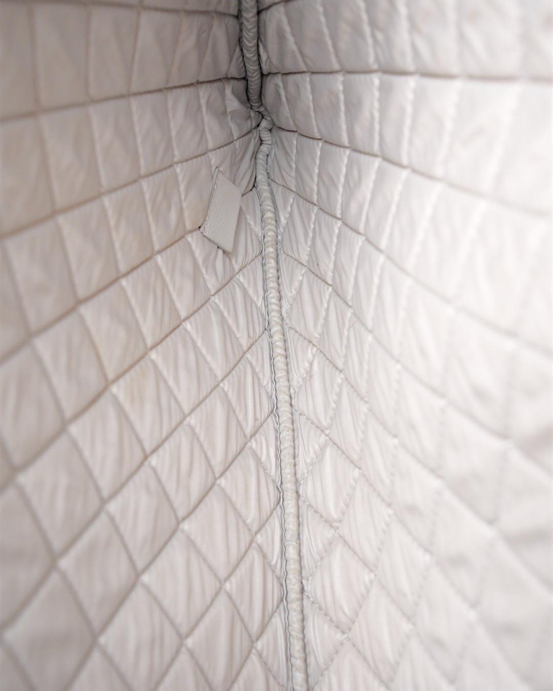 Chanel Clutch Deauville Medium Grigia in vendita 8