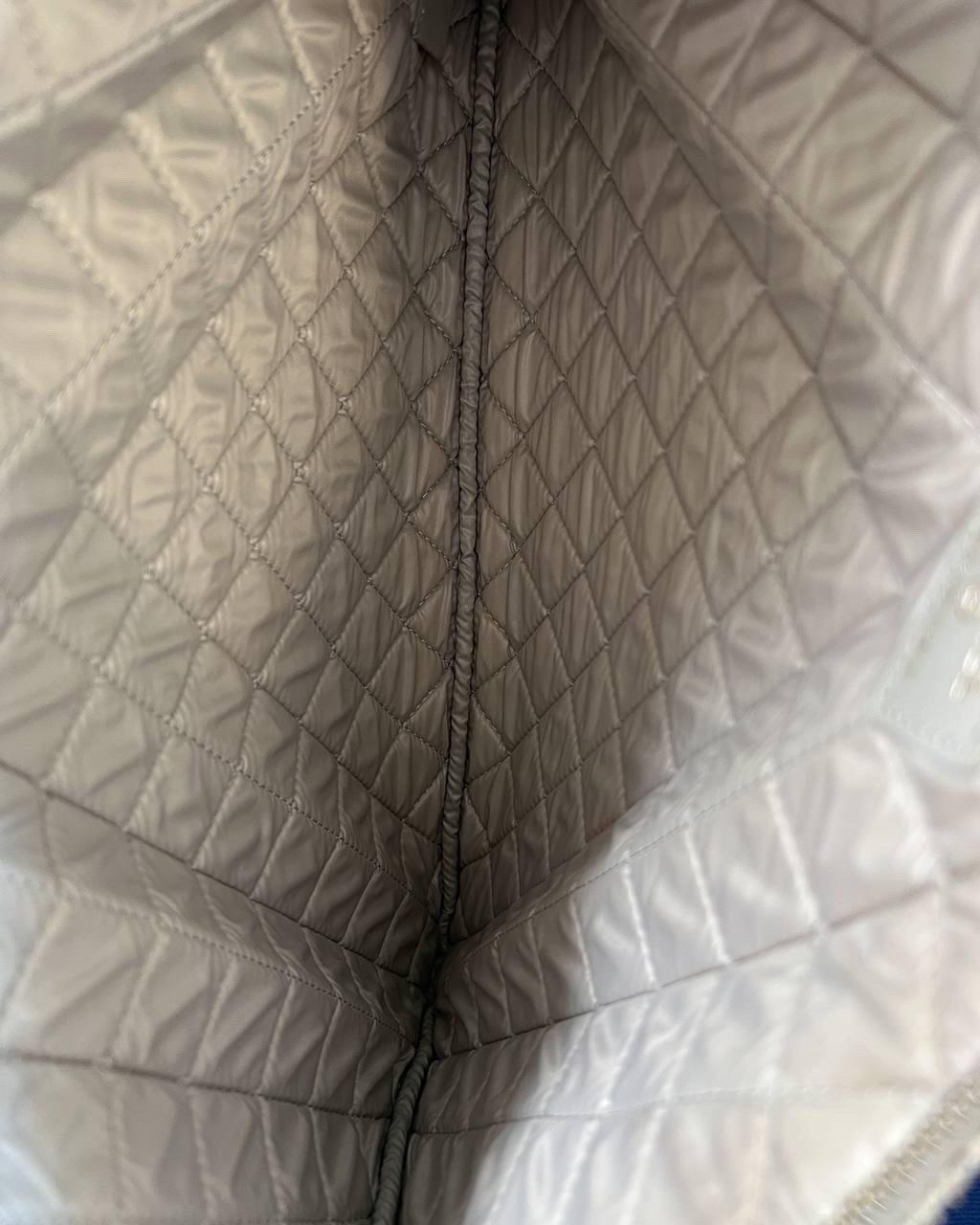 Chanel Clutch Deauville MM Grigia For Sale 4
