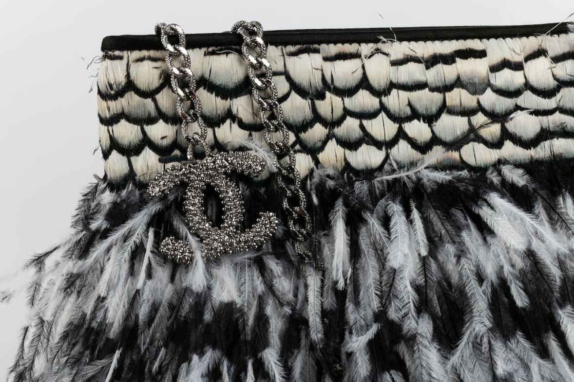 Chanel Clutch Silk Bag in Black and White Feathers, 2011 For Sale 4