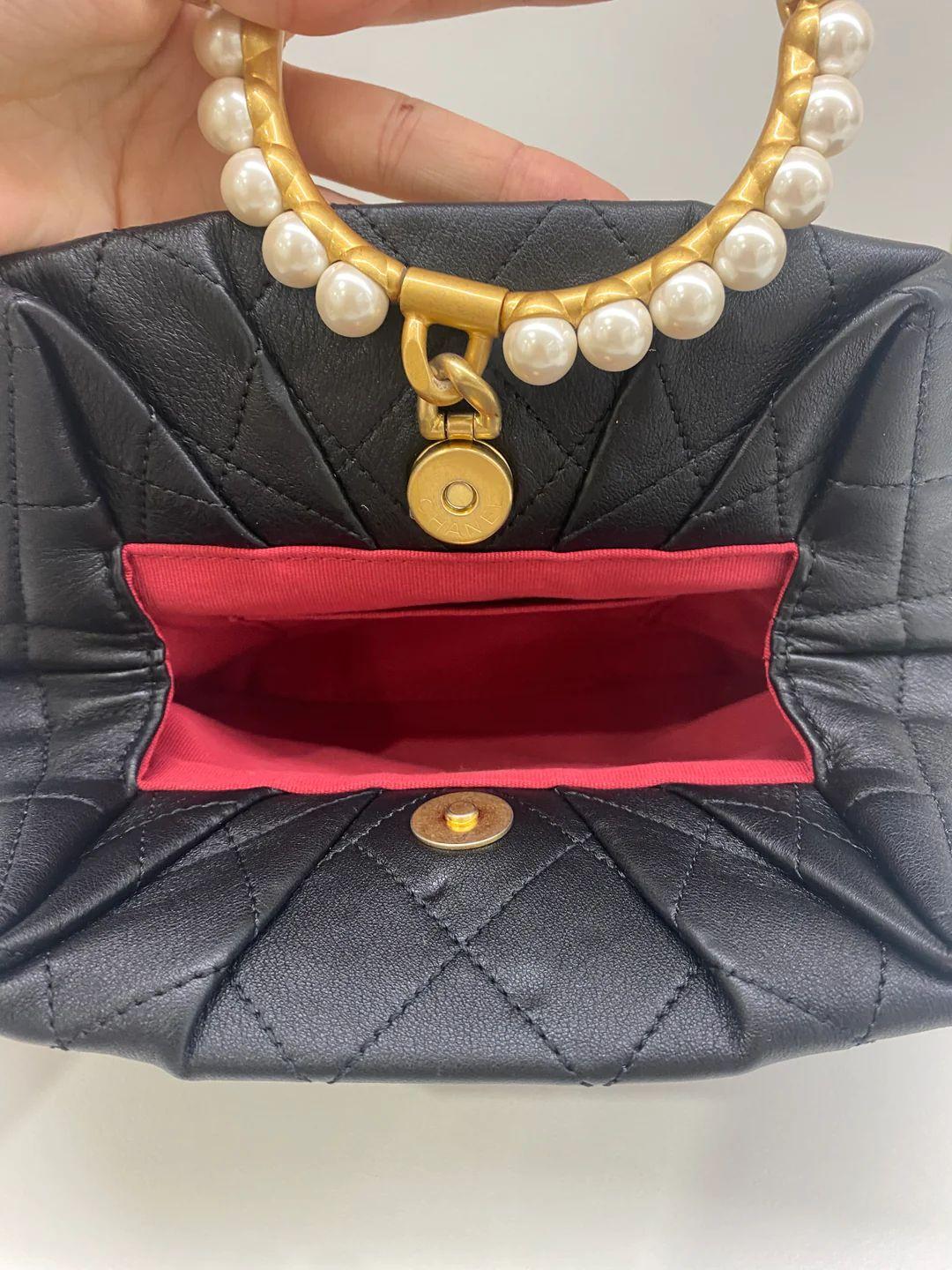 Chanel Clutch with Pearl Handle In Good Condition In Double Bay, AU