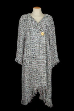 Chanel coat 'Modernité de l'antiquité' by Karl Lagerfeld Cruise 2017-2018