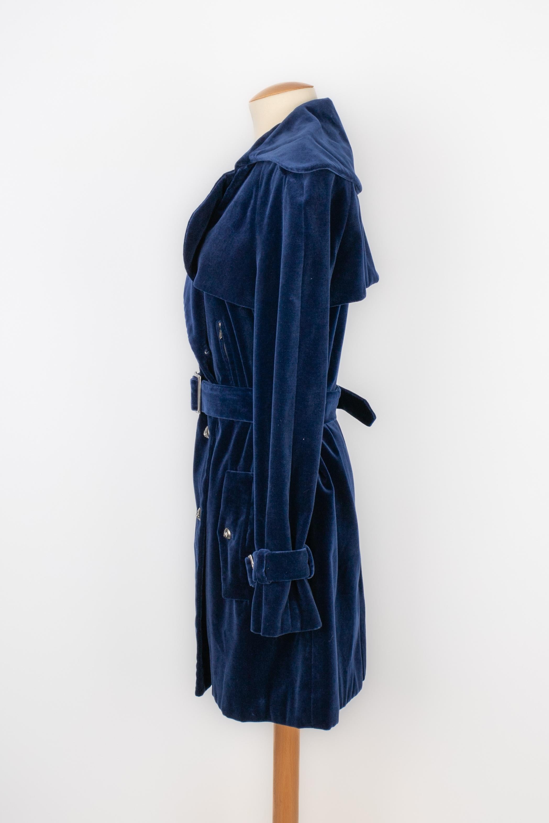 Women's Chanel coat Winter 2008 For Sale