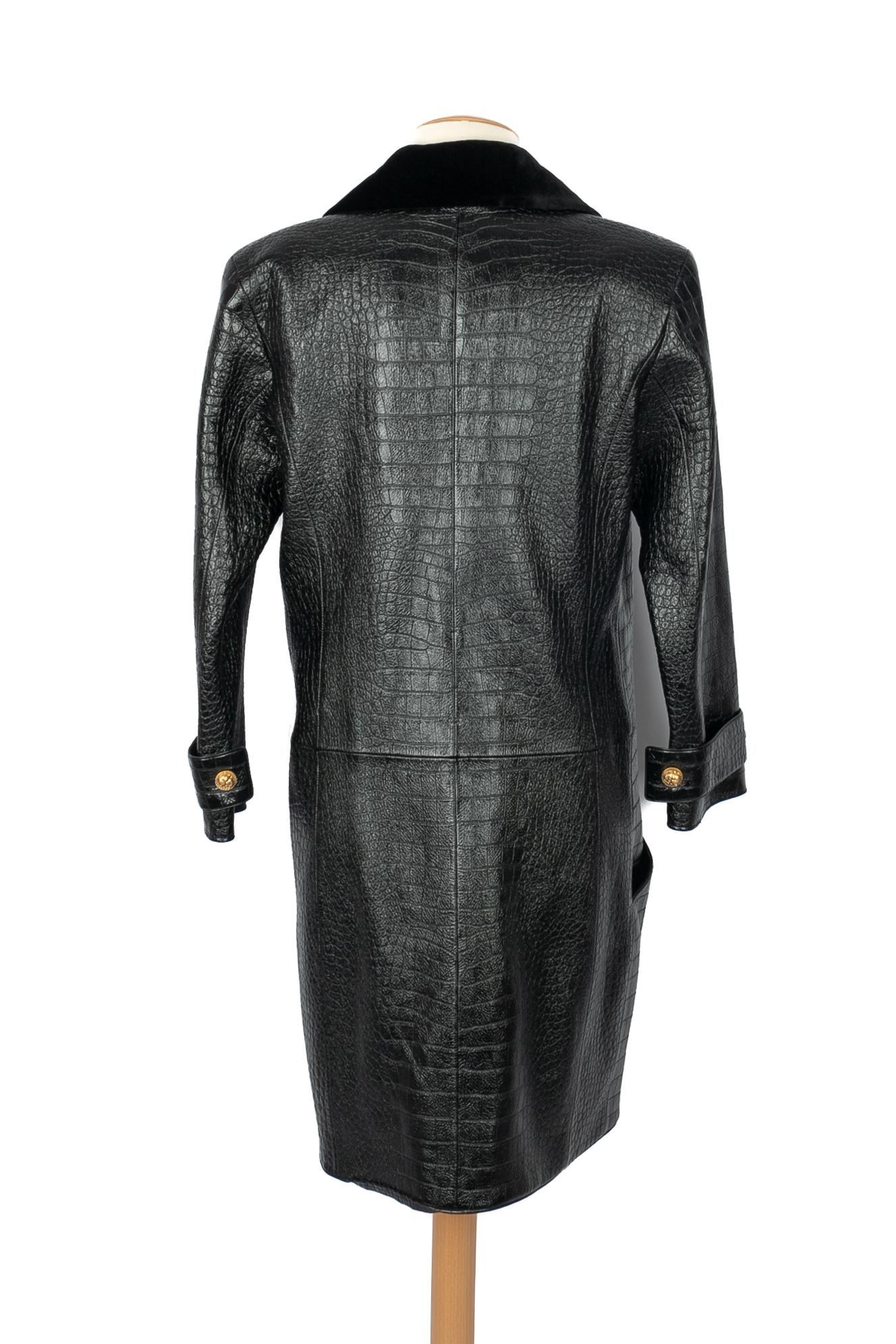 Chanel coat Winter Pre-Fall 2019 In Excellent Condition For Sale In SAINT-OUEN-SUR-SEINE, FR