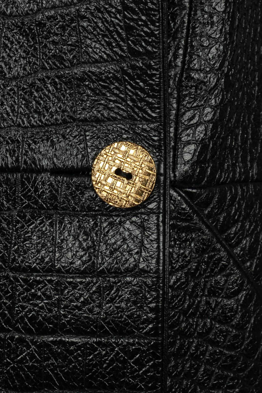 Chanel coat Winter Pre-Fall 2019 For Sale 3