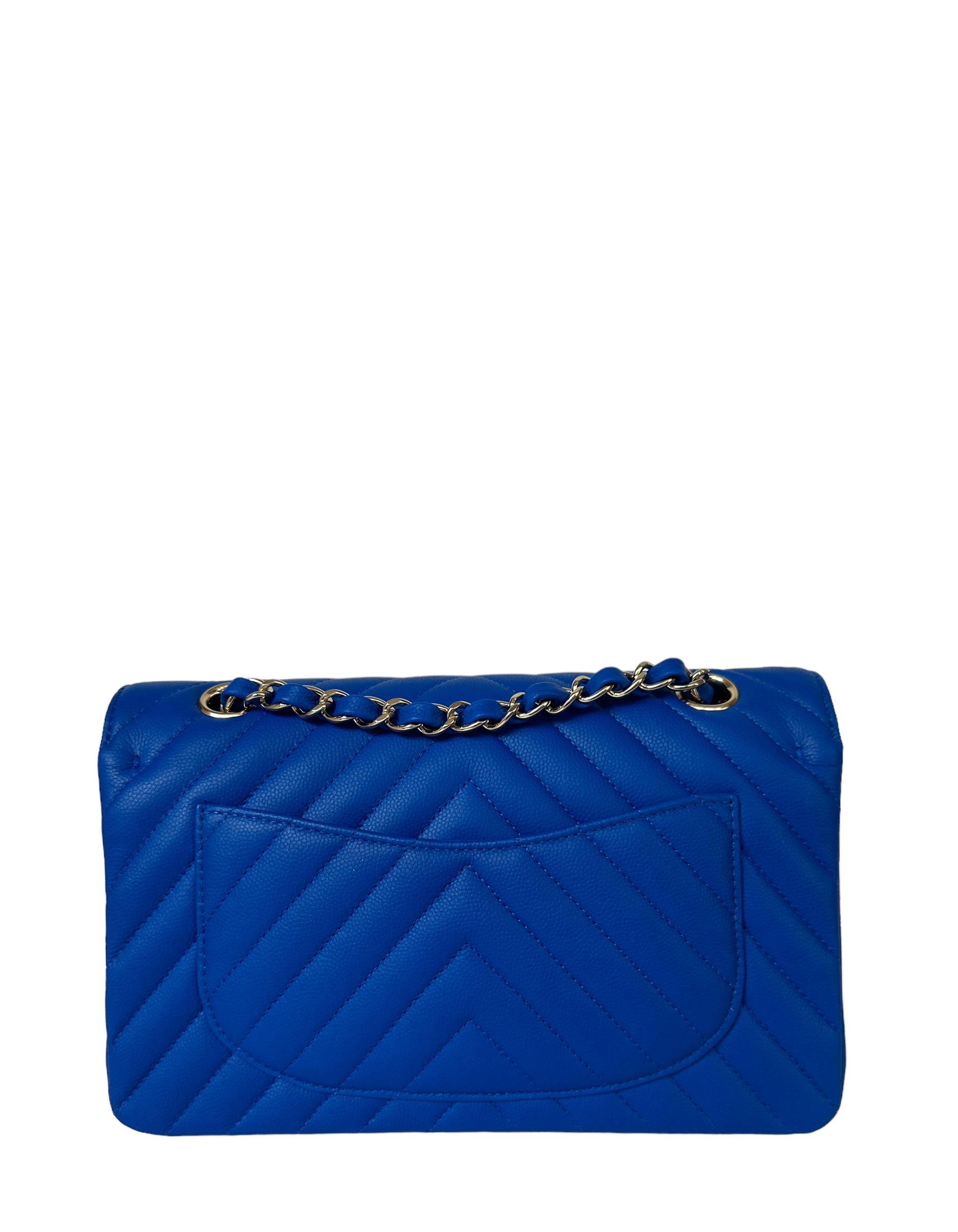Chanel Cobalt Blue Caviar Leather Chevron Small Double Flap Classic Bag In Excellent Condition For Sale In New York, NY