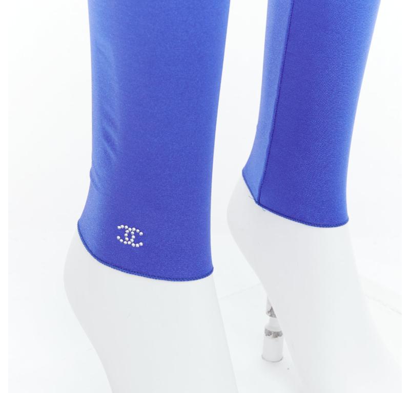 CHANEL cobalt blue crystal CC logo coco waistband leggings FR34 XS
Reference: TGAS/E00093
Brand: Chanel
Designer: Virginie Viard
Material: Polyamide, Blend
Color: Blue, Clear
Pattern: Solid
Closure: Elasticated
Extra Details: CC crystal logo at