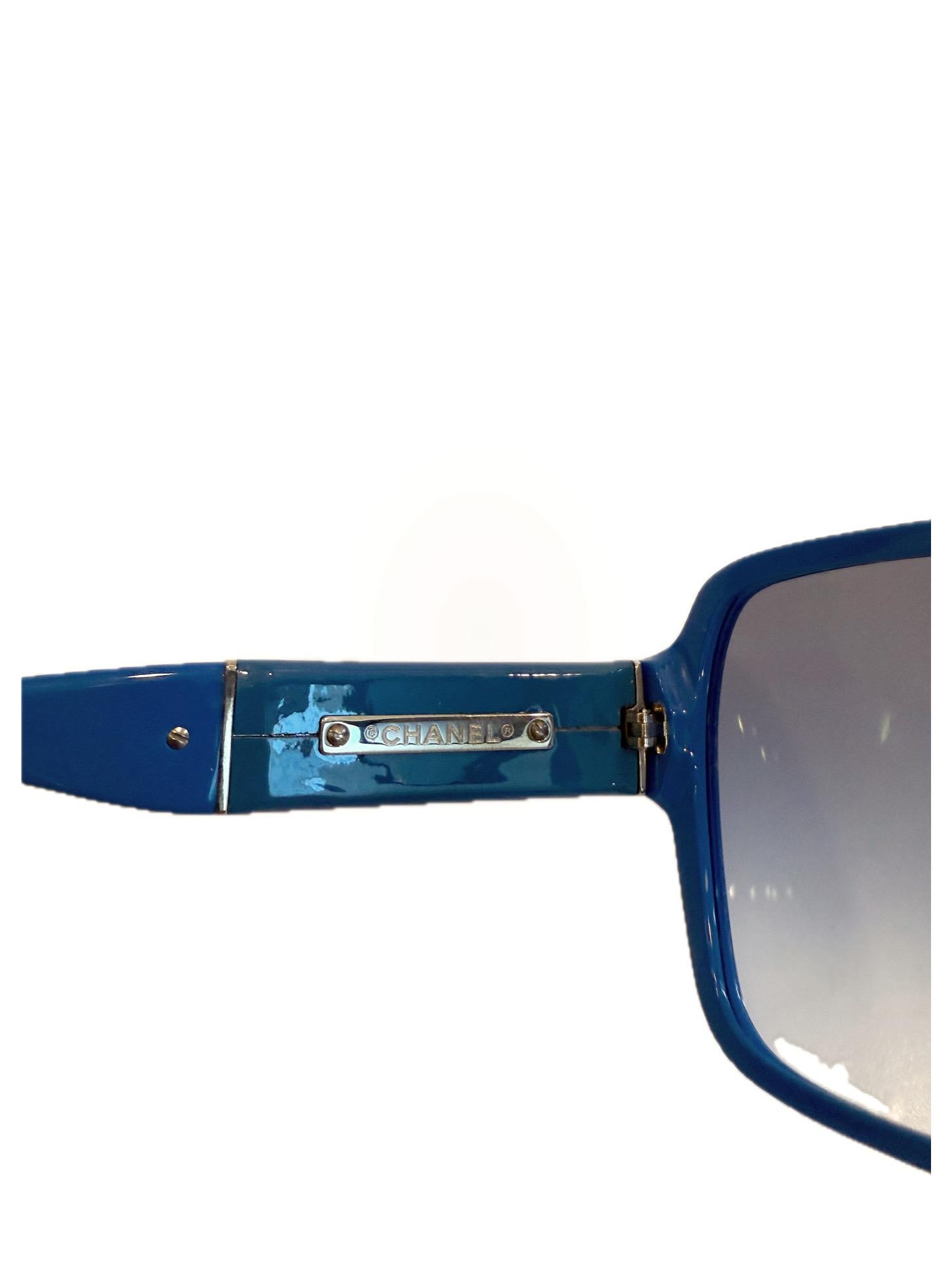 CHANEL Gafas de sol de gran tamaño azul cobalto con estuche blando CHANEL Crucero 2013/2014 3