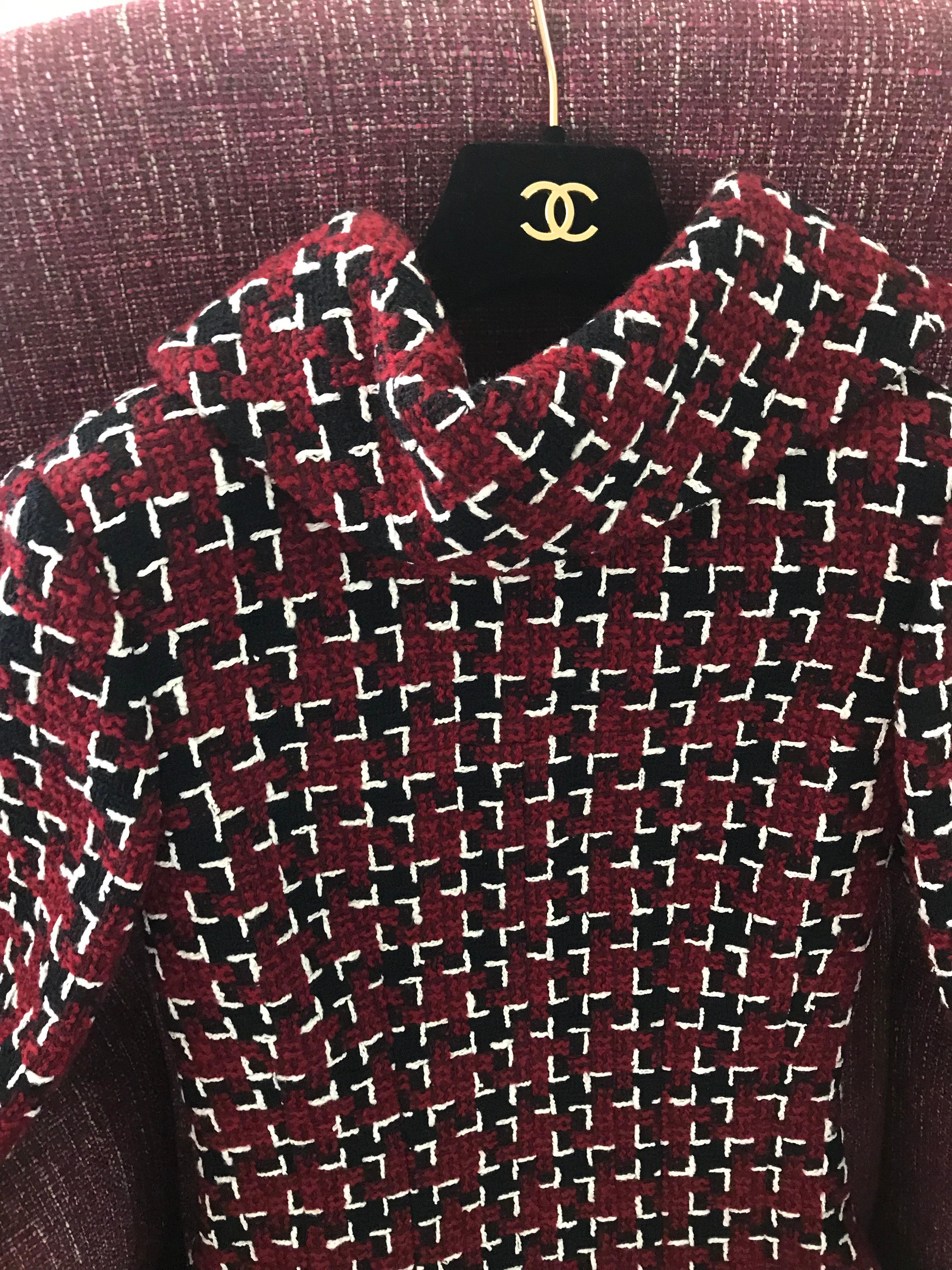 Chanel Cocktail Tweed Dress in Burgundy, Black and White New with tag 1