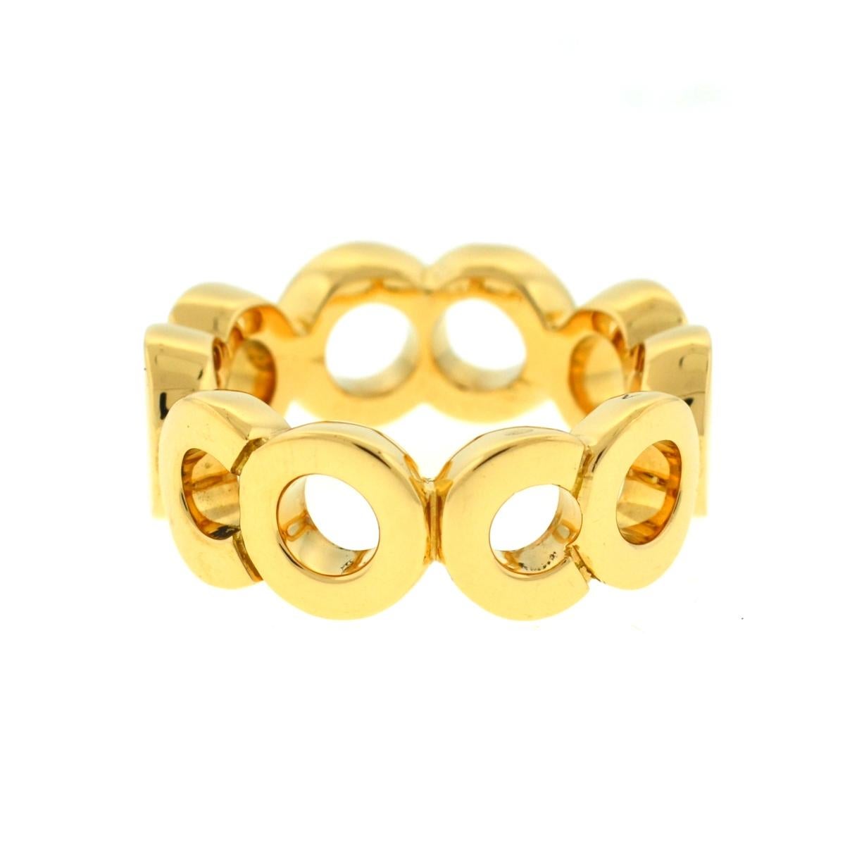 Firma	Chanel
Stil
COCO 
Metall
18k Gelbgold
Größe	7
Beinhaltet	Ring NUR
11125-2oee
