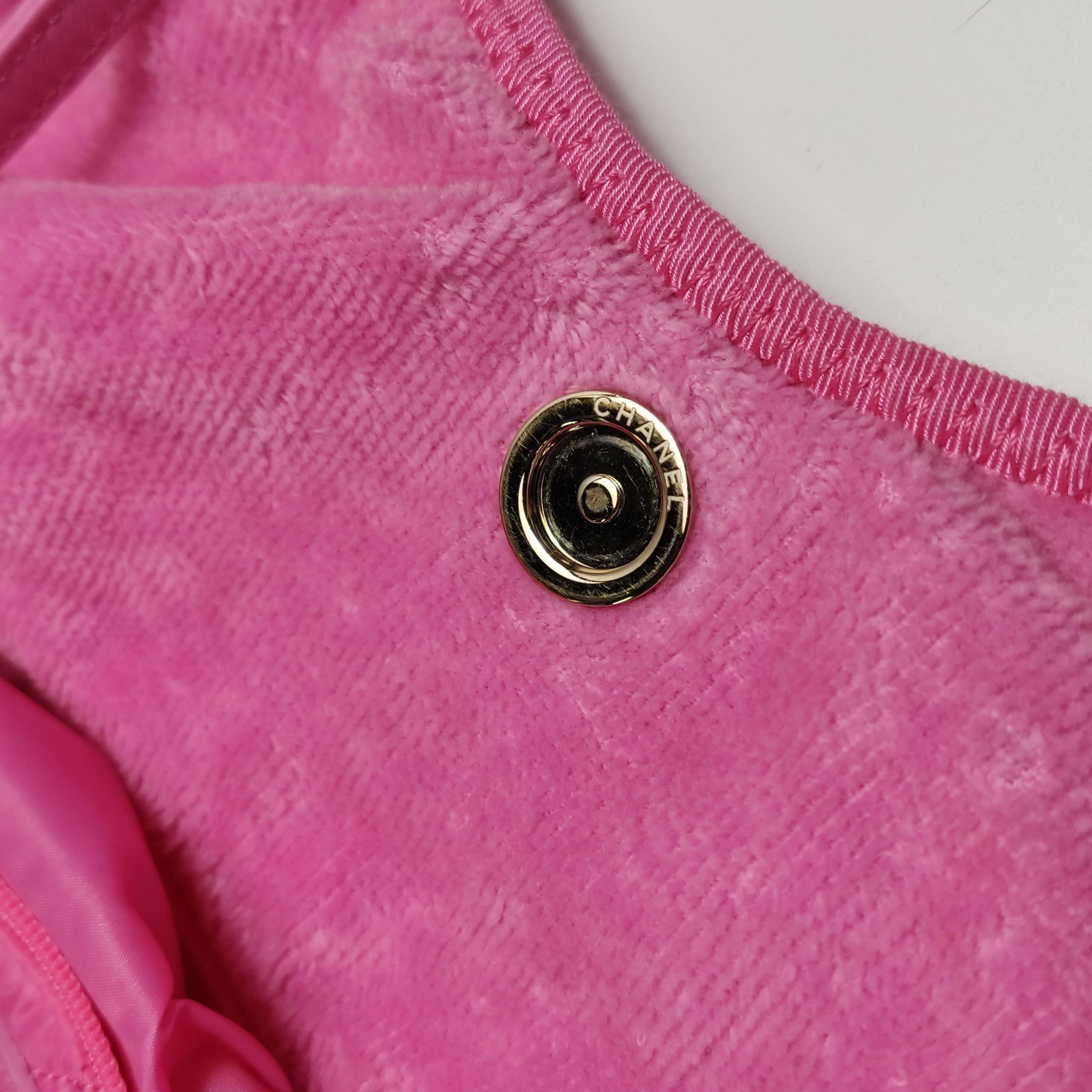 Chanel Coco Strand gesteppte Hobo rosa weichen Stoff 2023 im Angebot 5
