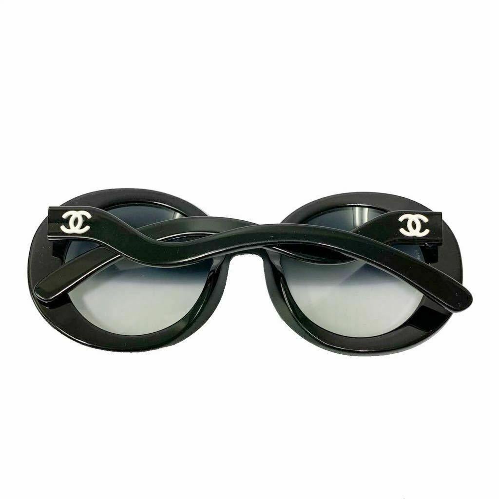 Chanel Coco Black Curve (34823 S5018) Sunglasses 2007 Mary-Kate & Ashley Olsen In Excellent Condition In Montreal, Quebec
