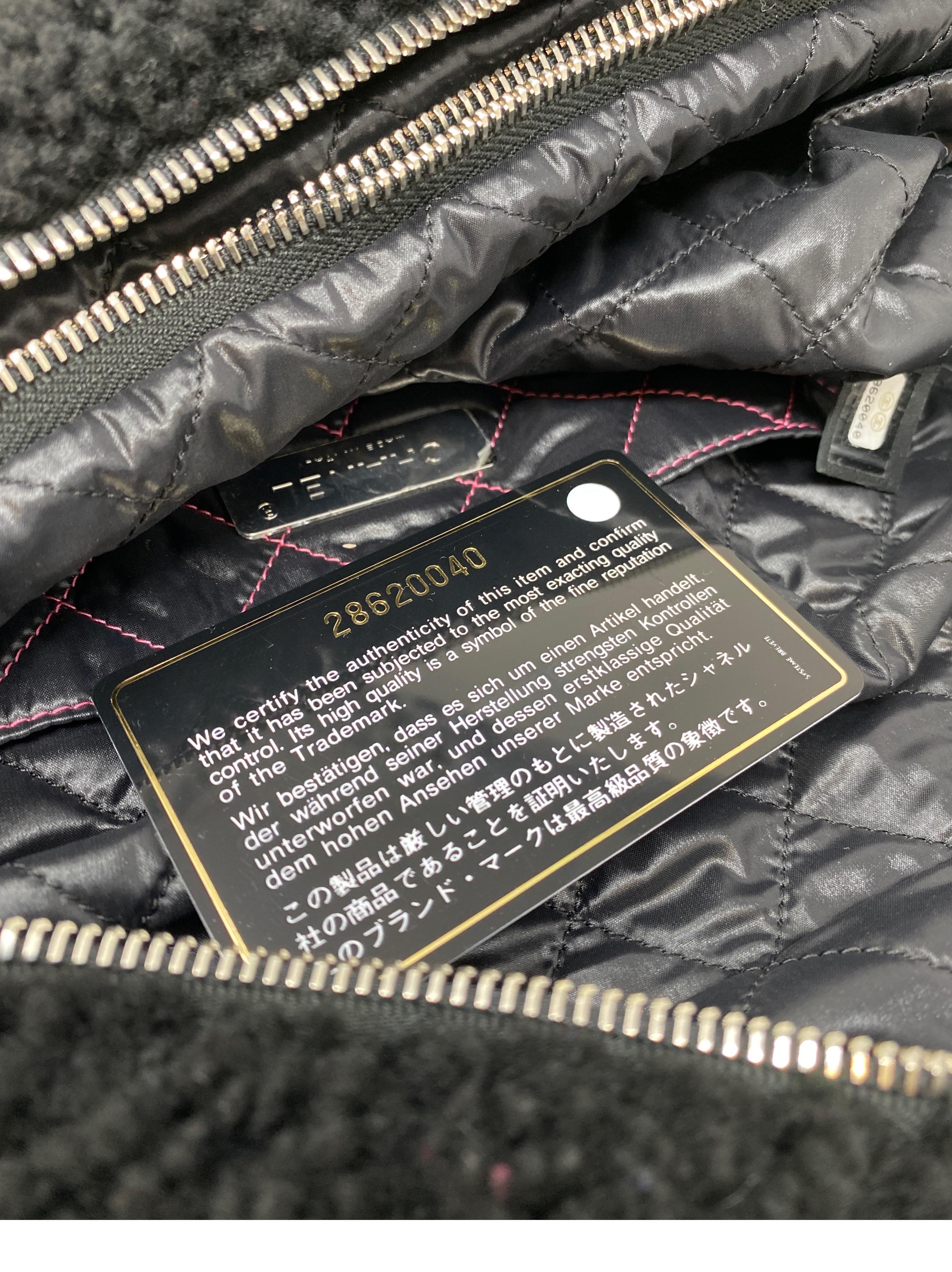 Chanel Coco Black Shearling Bum Bag 11