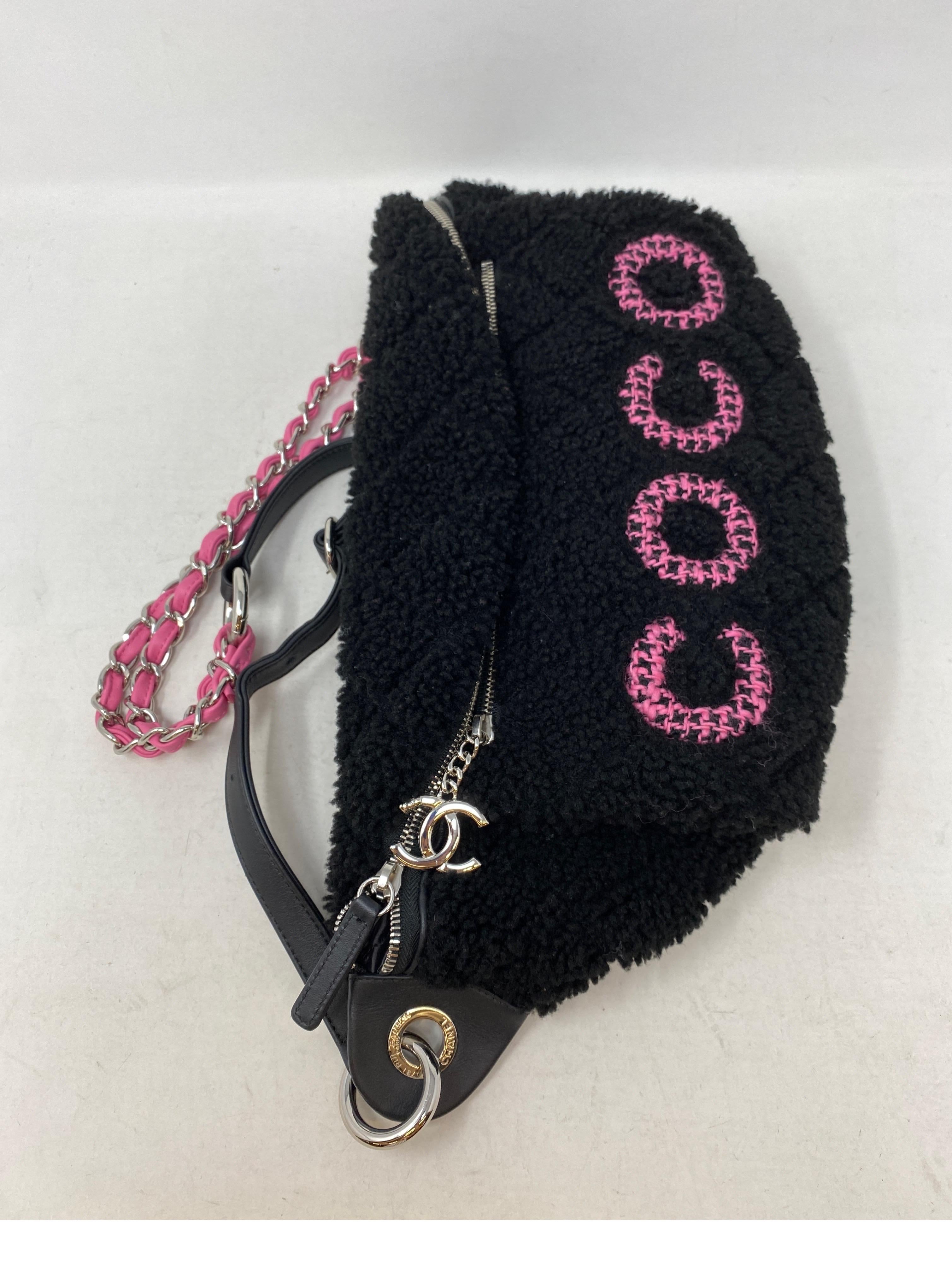 Chanel Coco Black Shearling Bum Bag  3