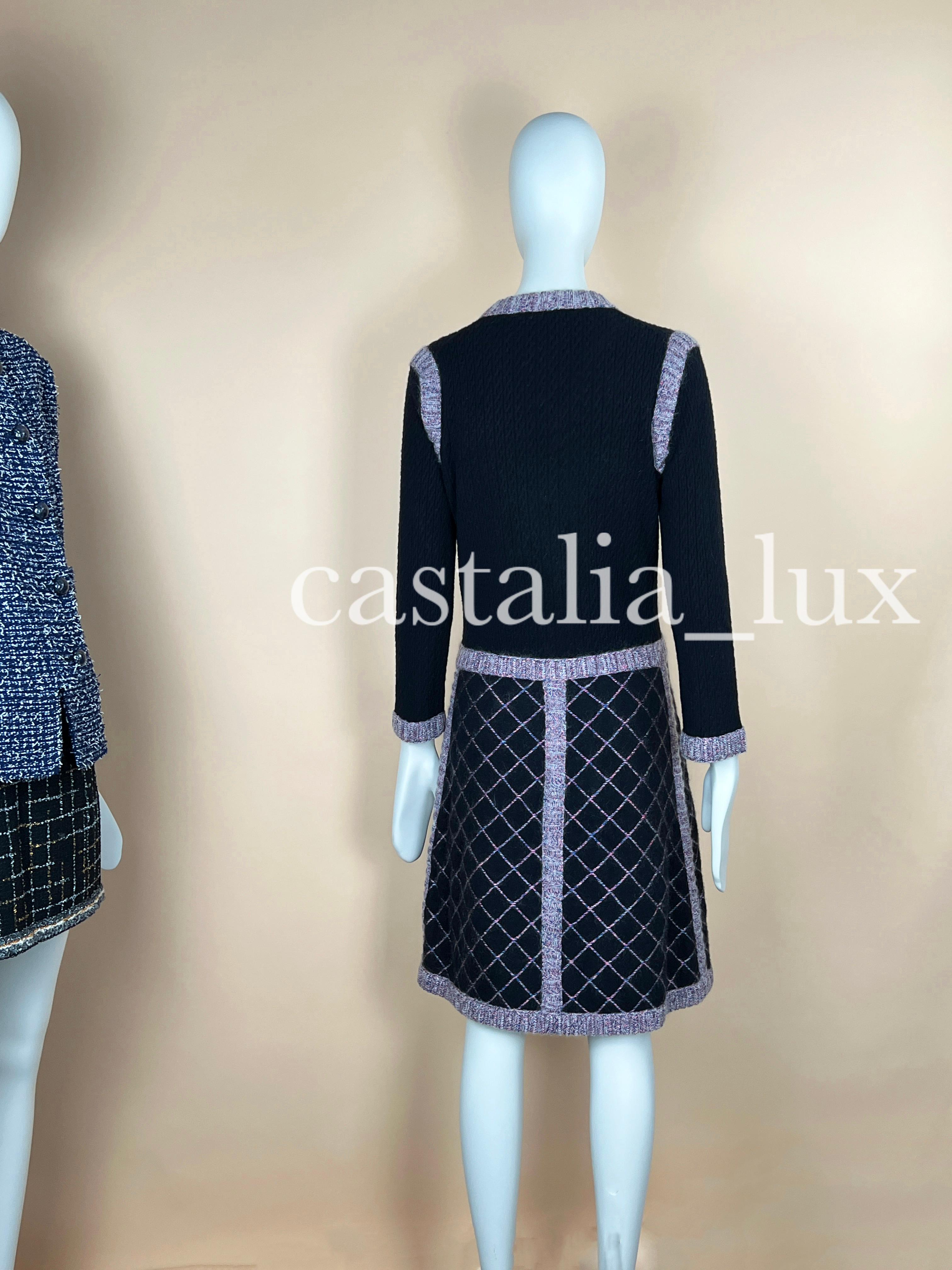 Chanel Coco Brasserie Werbe-Kampagnen-Jackenkleid aus Messing im Angebot 8