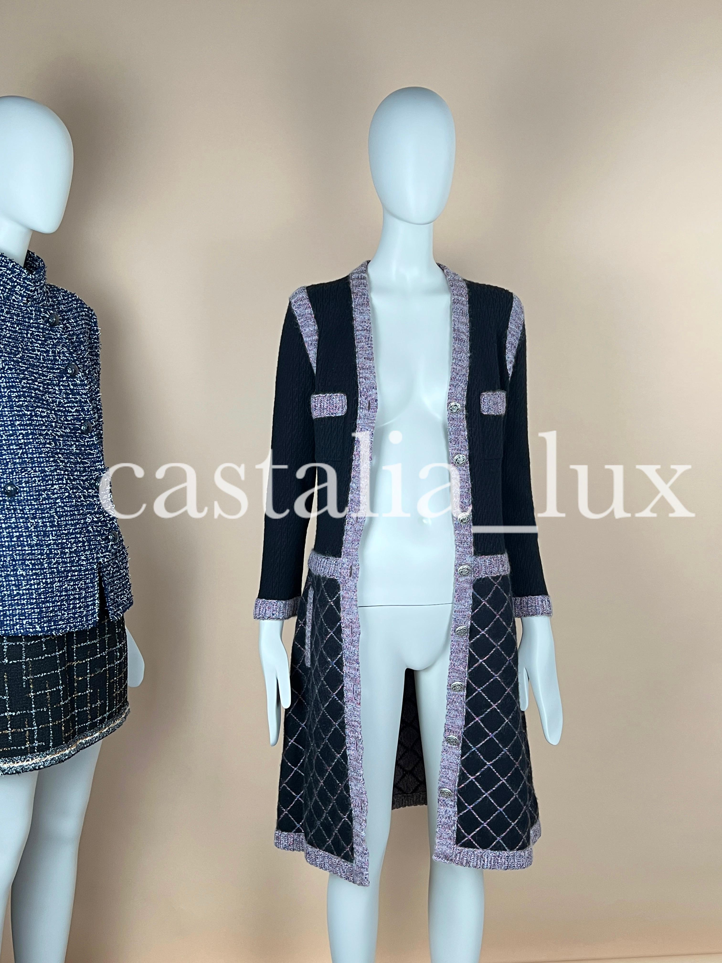 Chanel Coco Brasserie Werbe-Kampagnen-Jackenkleid aus Messing im Angebot 12