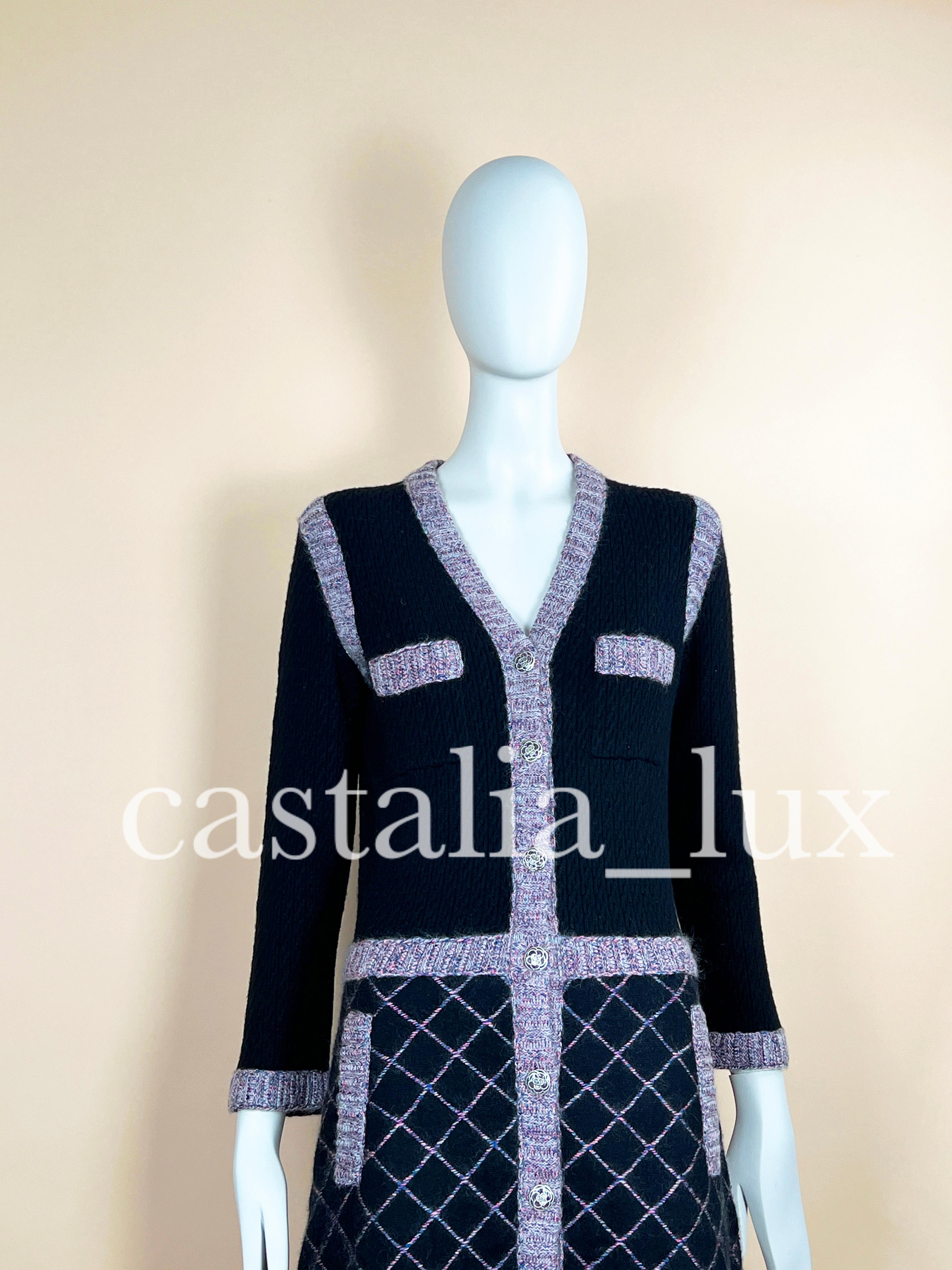 Chanel Coco Brasserie Werbe-Kampagnen-Jackenkleid aus Messing im Angebot 2